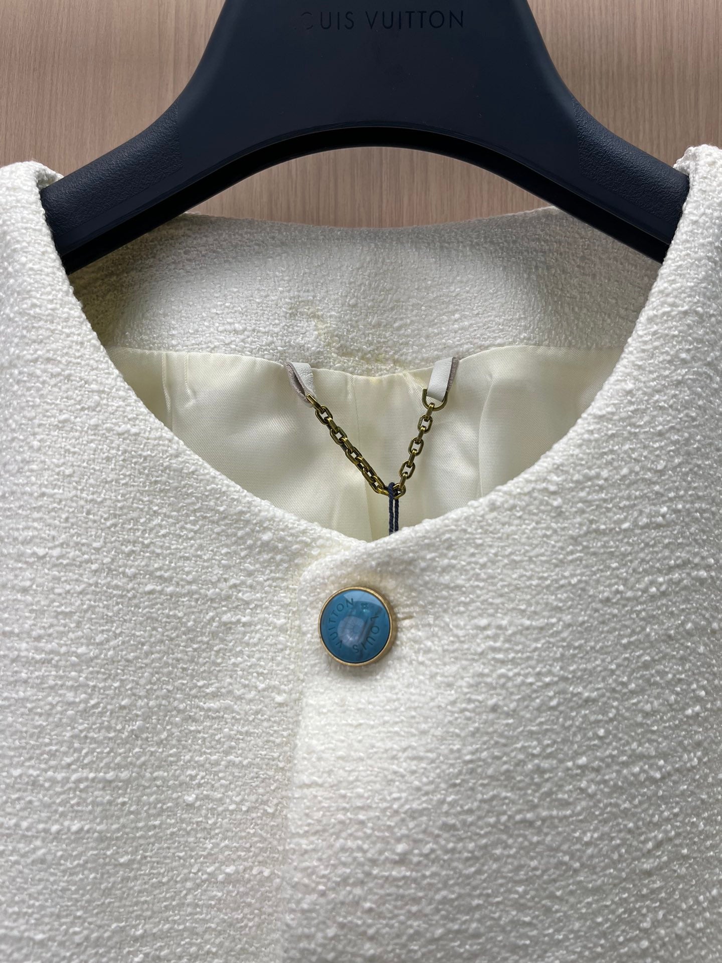 LOUIS VUITTON 24SS White Turquoise-Style Tweed Jacket | Wool Blend with Custom Hardware