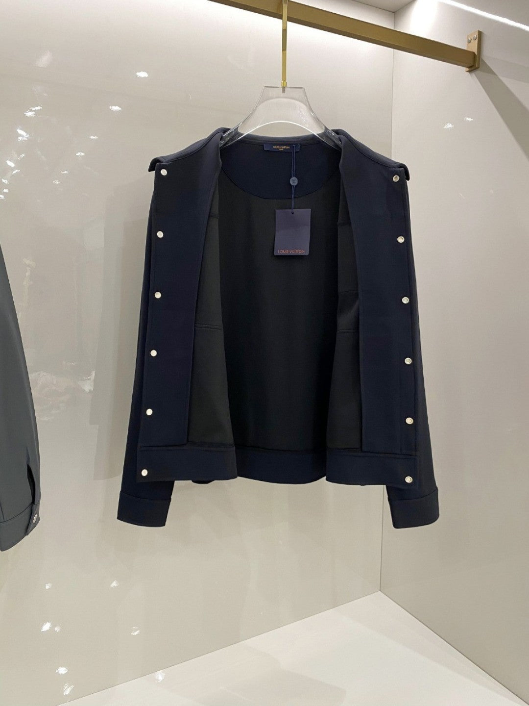 LOUIS VUITTON 2024 Fall/Winter Men’s Jacket | Luxury Fabric & Minimalist Design M-3XL