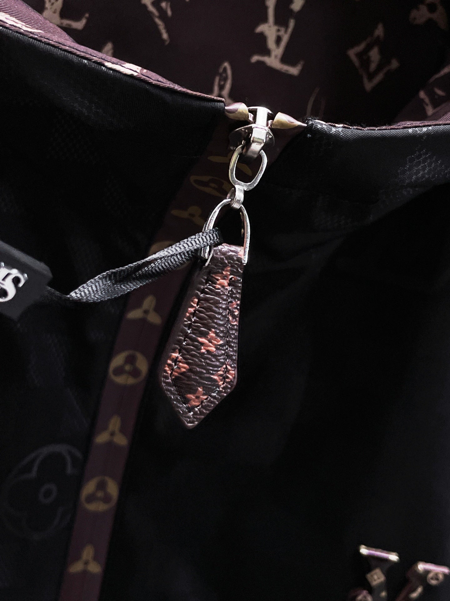 LOUIS VUITTON 2024 Fall Runway Jacket | Premium Memory Fabric M–3XL