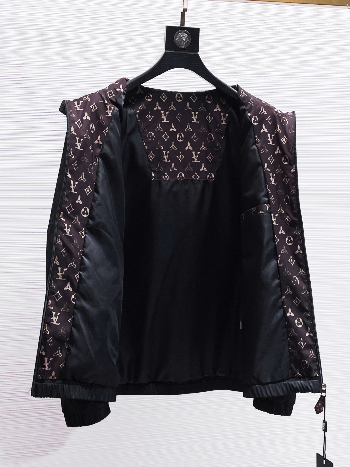 LOUIS VUITTON 2024 Fall Runway Jacket | Premium Memory Fabric M–3XL