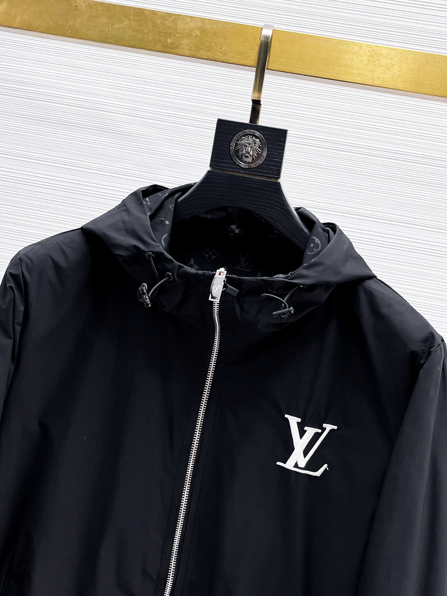 LOUIS VUITTON 2024 Fall New Men’s Jacket | Runway-Inspired Memory Fabric M–3XL