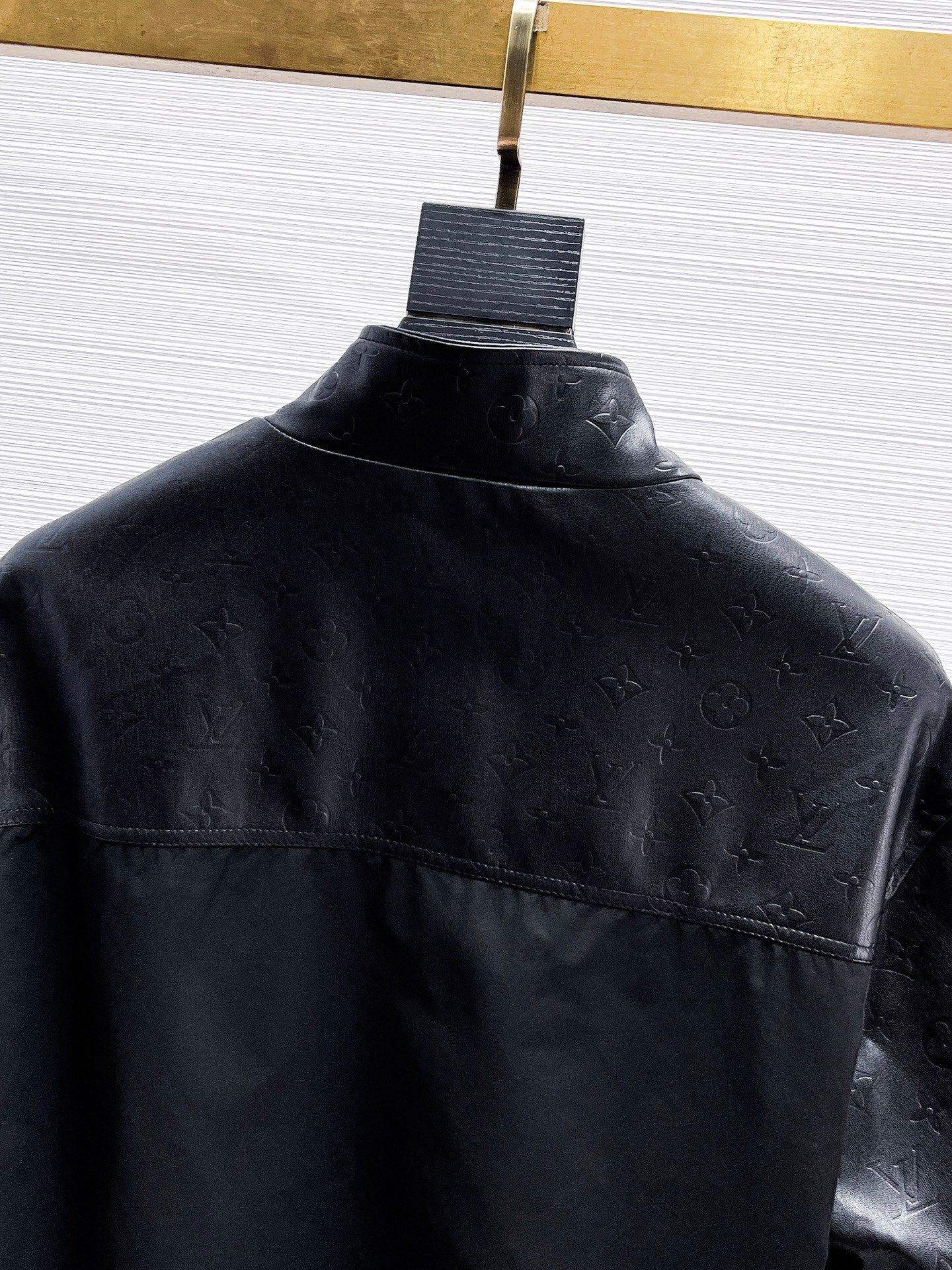 LOUIS VUITTON Autumn 2024 Premium Jacket | Runway Edition | Memory Fabric Comfort & Warmth