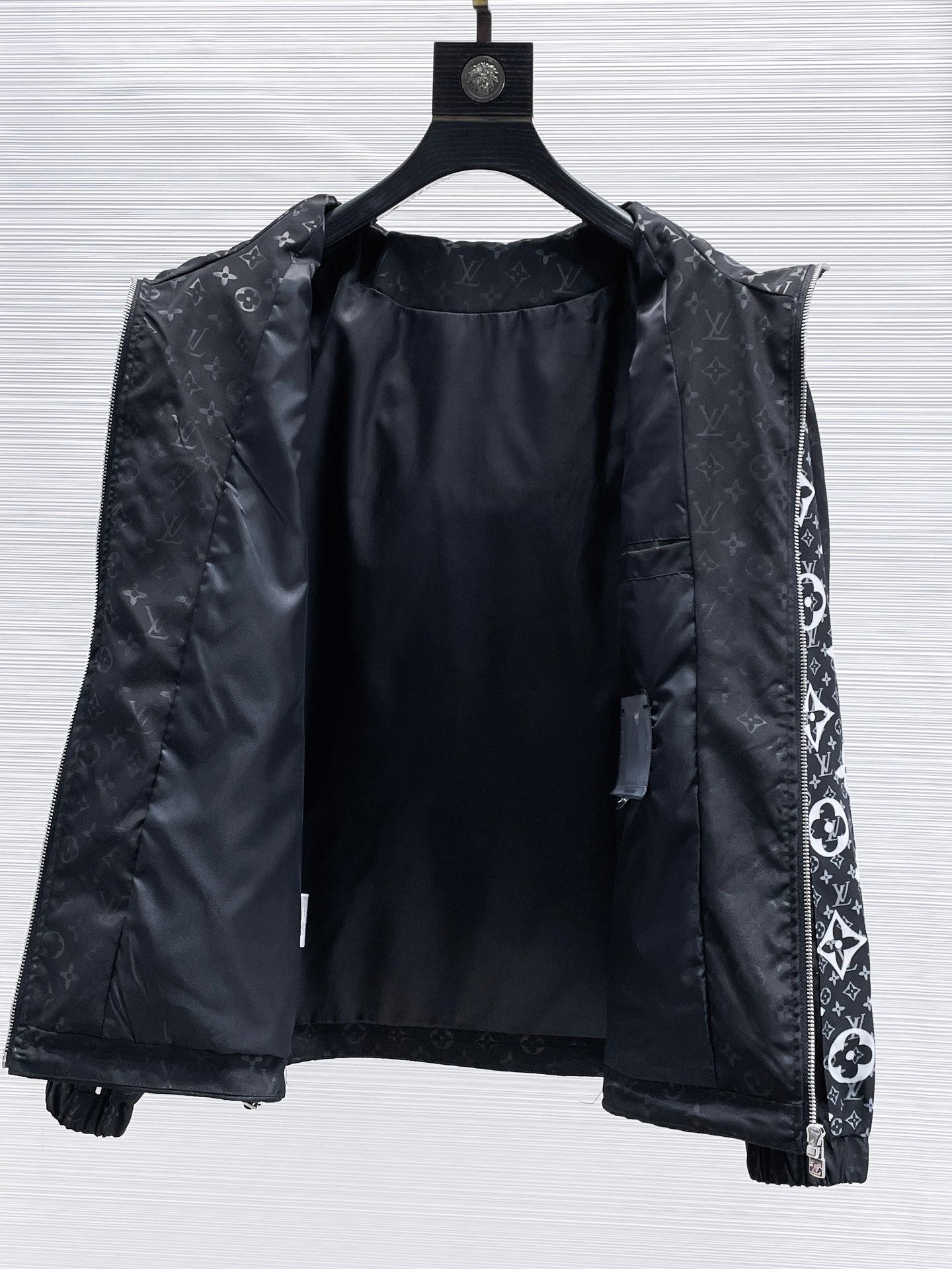 LOUIS VUITTON Autumn 2024 Premium Jacket | Runway Edition | Memory Fabric Warmth & Comfort