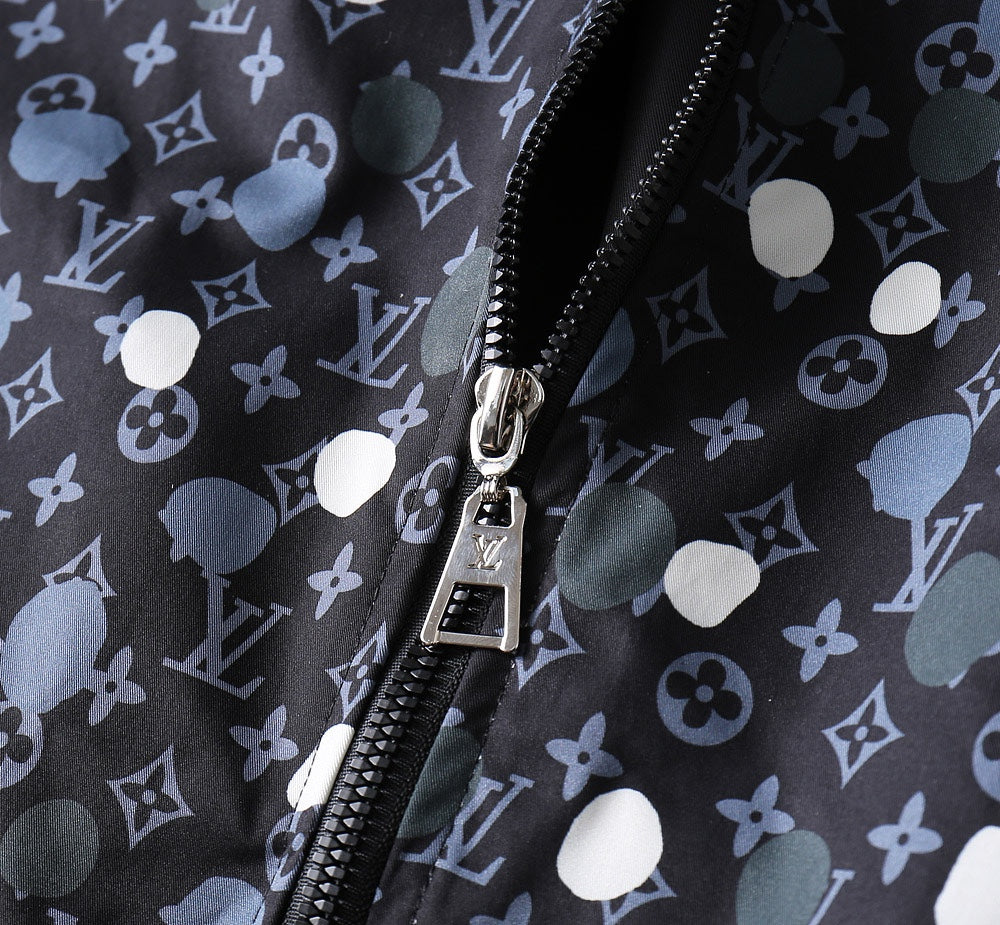 LOUIS VUITTON Autumn 2024 Men’s Jacket | Official Web Edition | Exclusive Tailored Fabric