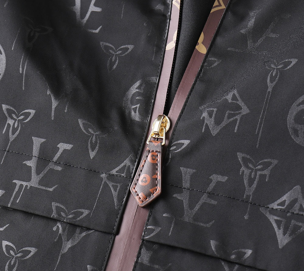 LOUIS VUITTON Autumn 2024 Men’s Jacket | Official Web Edition | Exclusive Tailored Fabric