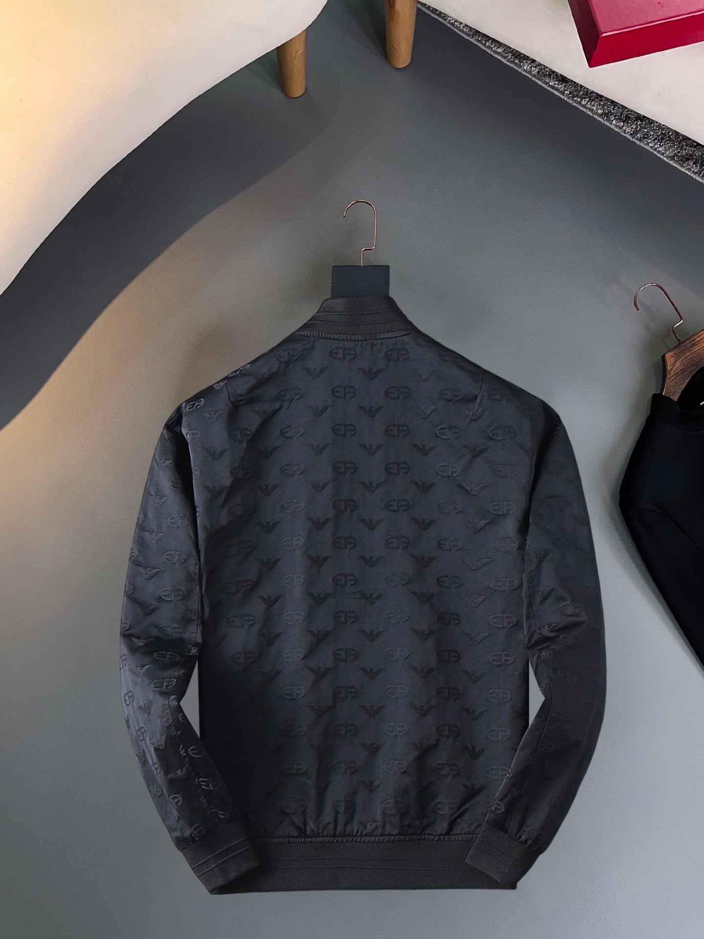 LOUIS VUITTON Autumn 2024 Men’s Jacket | Official Web Edition | Premium Tailored Fabric