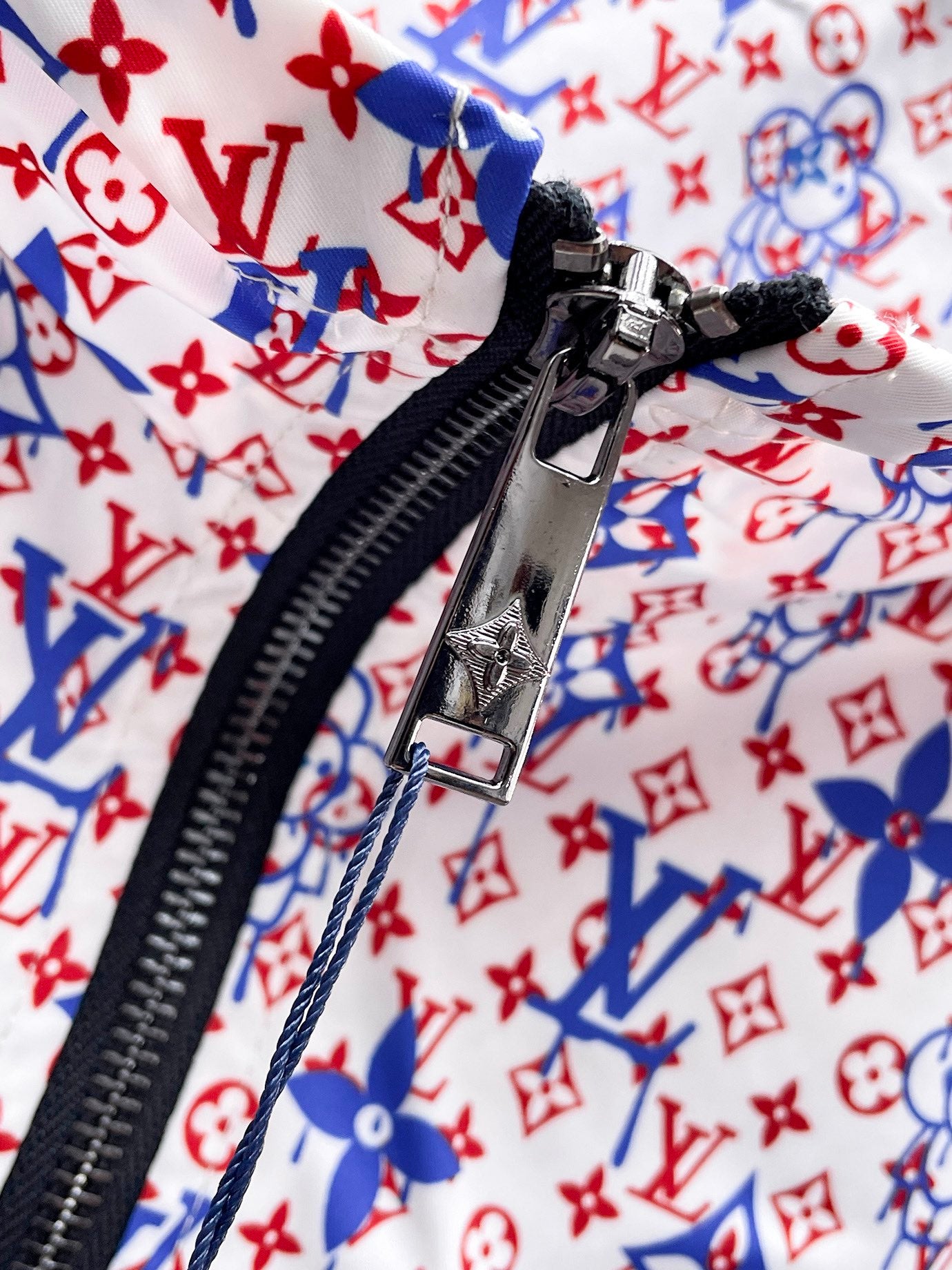 LOUIS VUITTON Autumn/Winter 2024 Men’s Jacket | Official Web Edition | Authentic Triple Label