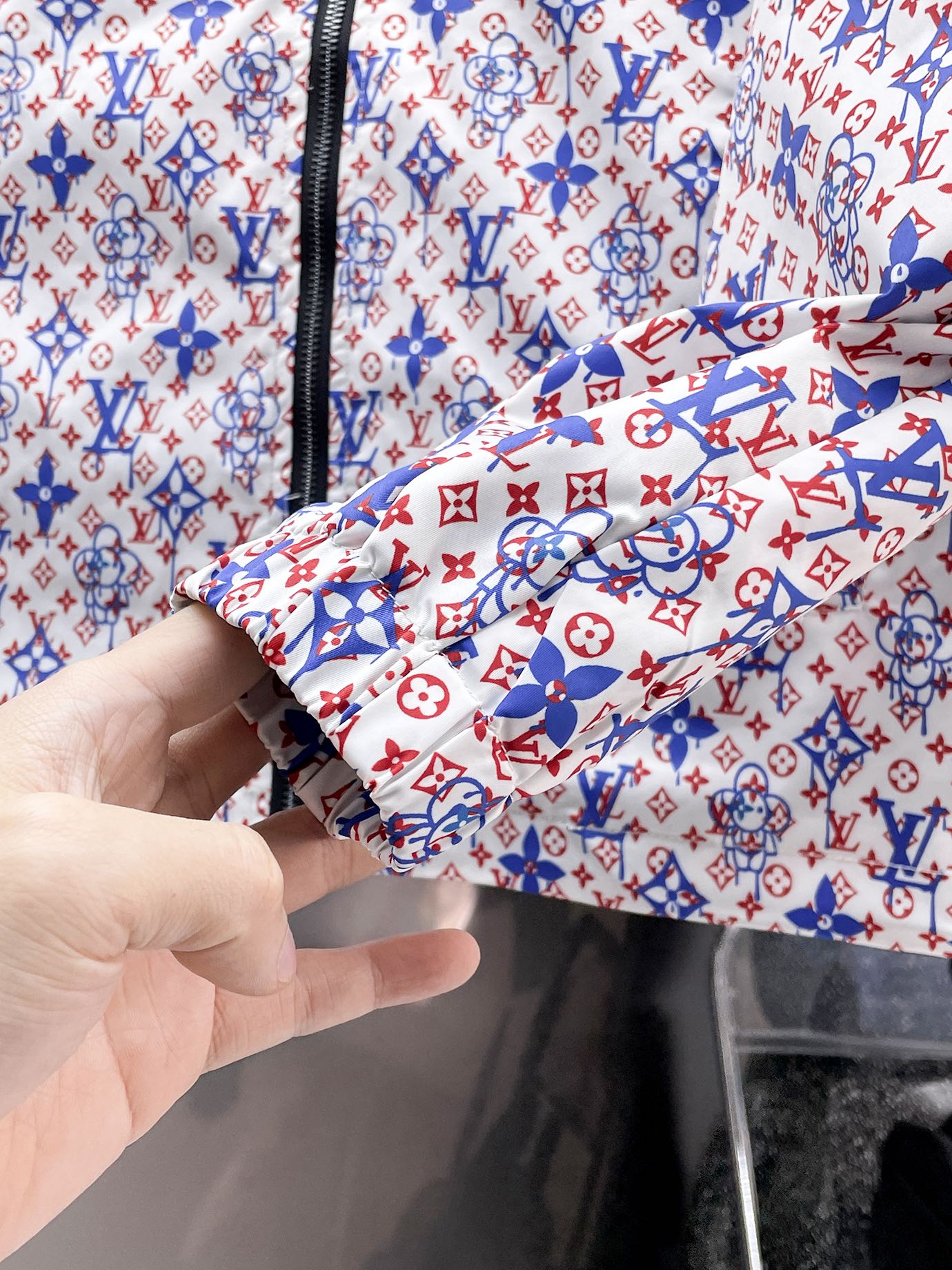 LOUIS VUITTON Autumn/Winter 2024 Men’s Jacket | Official Web Edition | Authentic Triple Label