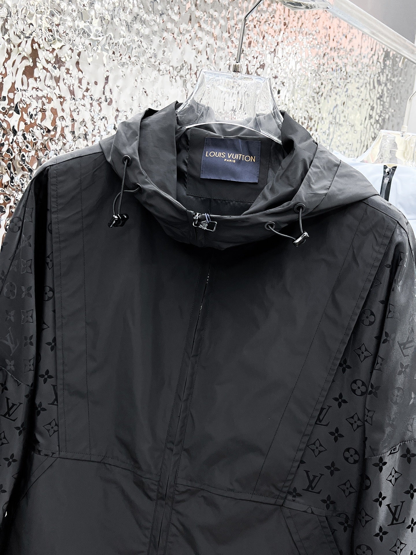 LOUIS VUITTON Autumn/Winter 2024 Men’s Jacket | Official Web Edition | Authentic Triple Label