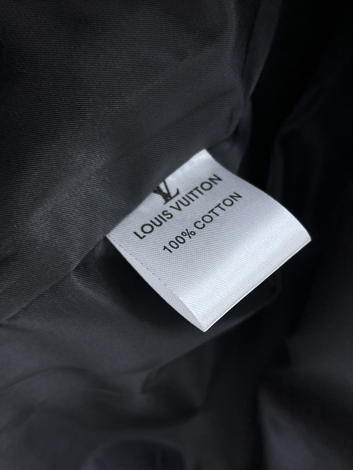 LOUIS VUITTON Autumn/Winter 2024 Men’s Jacket | Official Web Edition | Authentic Triple Label