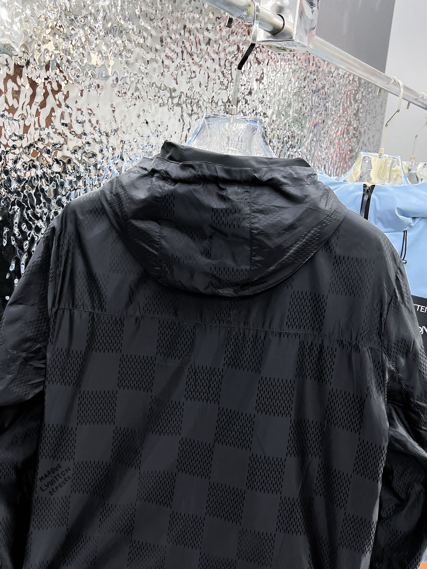 LOUIS VUITTON Autumn/Winter 2024 Men’s Jacket | Official Web Edition | Authentic Triple Label