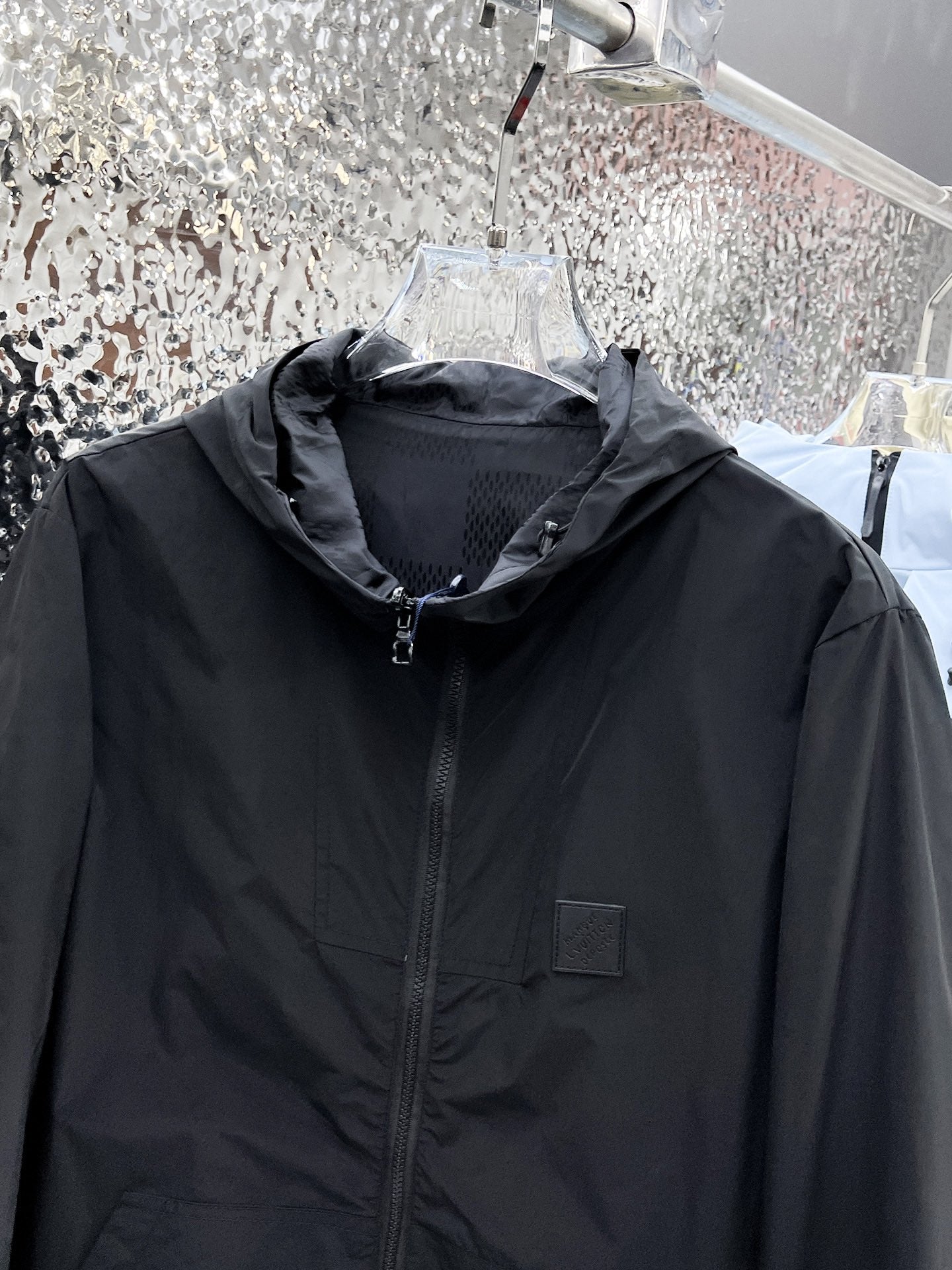 LOUIS VUITTON Autumn/Winter 2024 Men’s Jacket | Official Web Edition | Authentic Triple Label