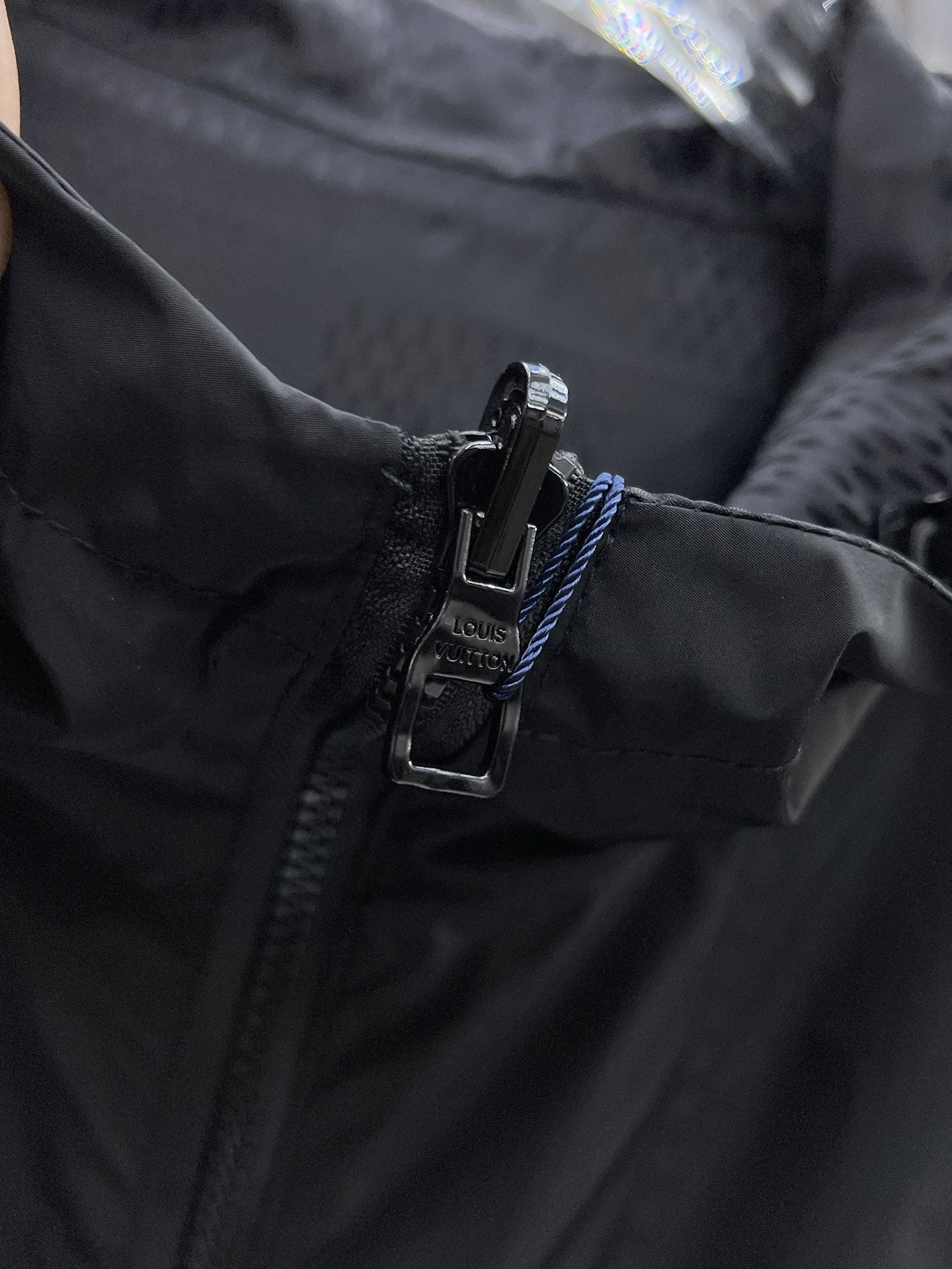 LOUIS VUITTON Autumn/Winter 2024 Men’s Jacket | Official Web Edition | Authentic Triple Label