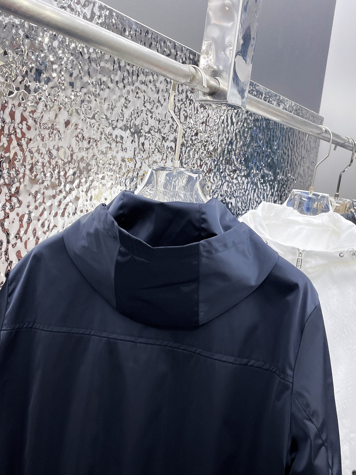 LOUIS VUITTON Autumn/Winter 2024 Men’s Jacket | Official Web Edition | Authentic Triple Label