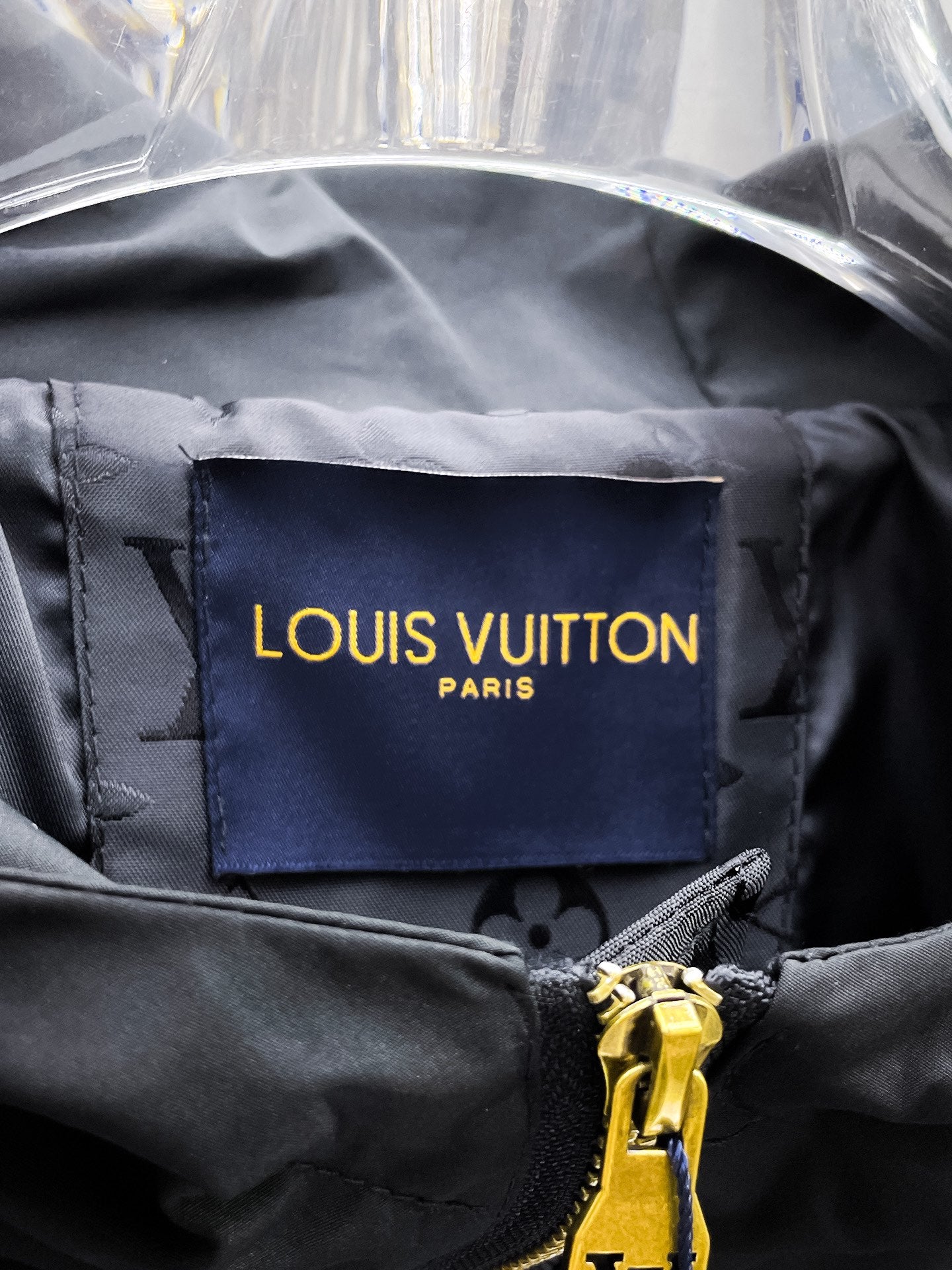 LOUIS VUITTON Autumn/Winter 2024 Men’s Jacket | Official Web Edition | Authentic Triple Label