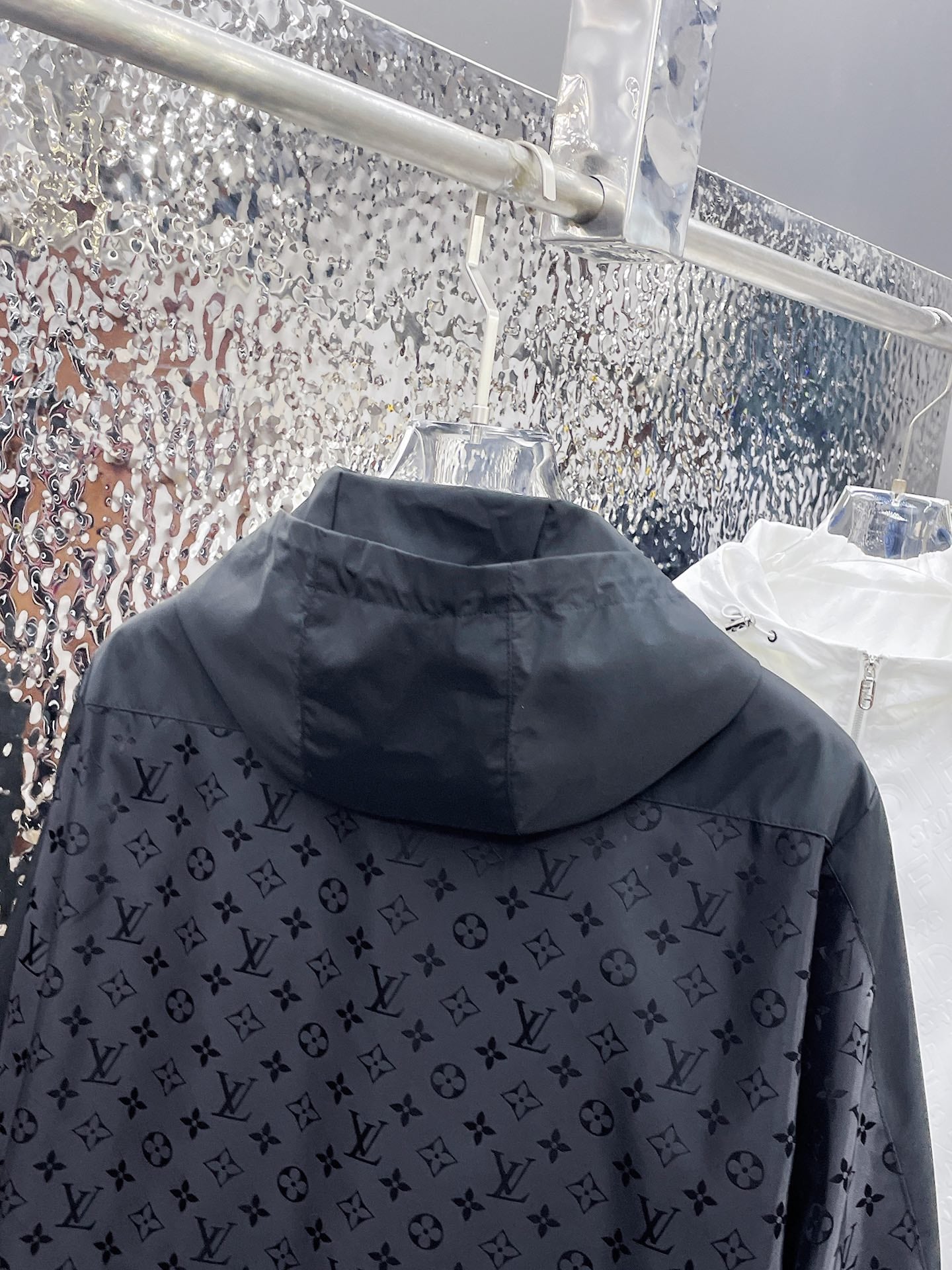LOUIS VUITTON Autumn/Winter 2024 Men’s Jacket | Official Web Edition | Authentic Triple Label