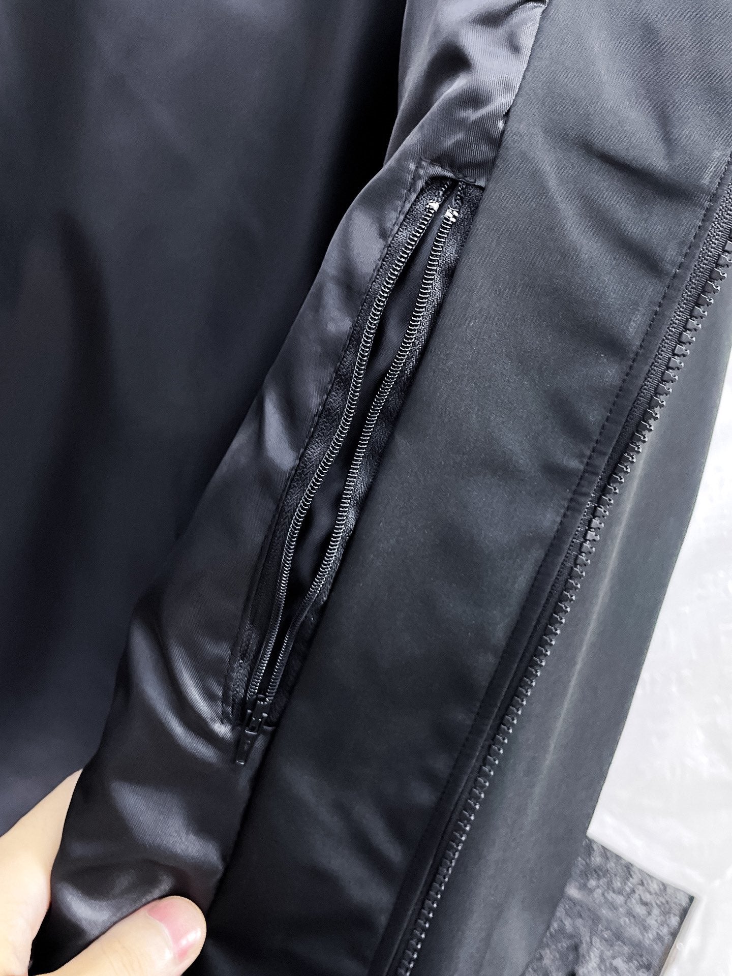 LOUIS VUITTON Autumn/Winter 2024 Men’s Jacket | Official Web Edition | Authentic Triple Label
