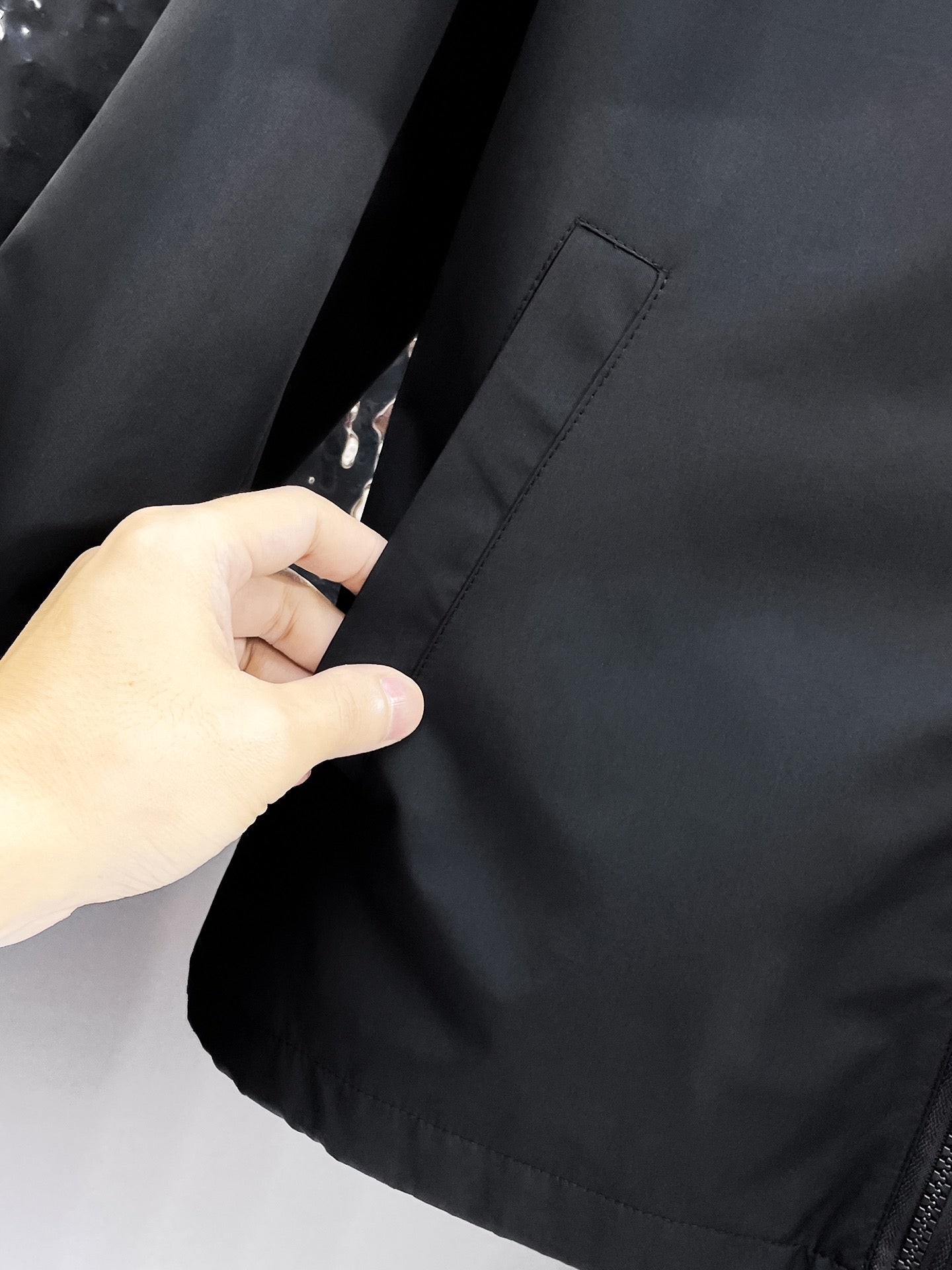 LOUIS VUITTON Autumn/Winter 2024 Men’s Jacket | Official Web Edition | Authentic Triple Label