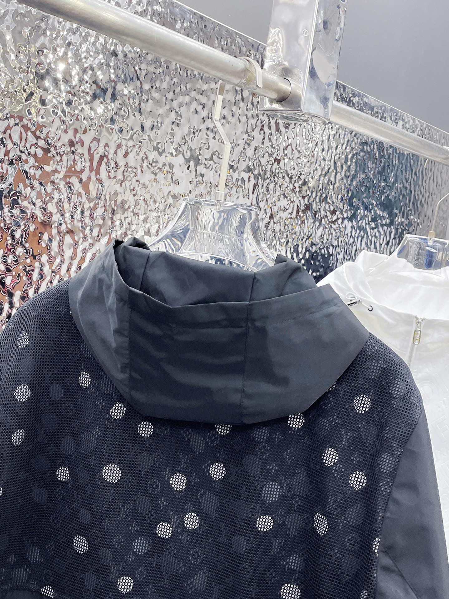 LOUIS VUITTON Autumn/Winter 2024 Men’s Jacket | Official Web Edition | Authentic Triple Label
