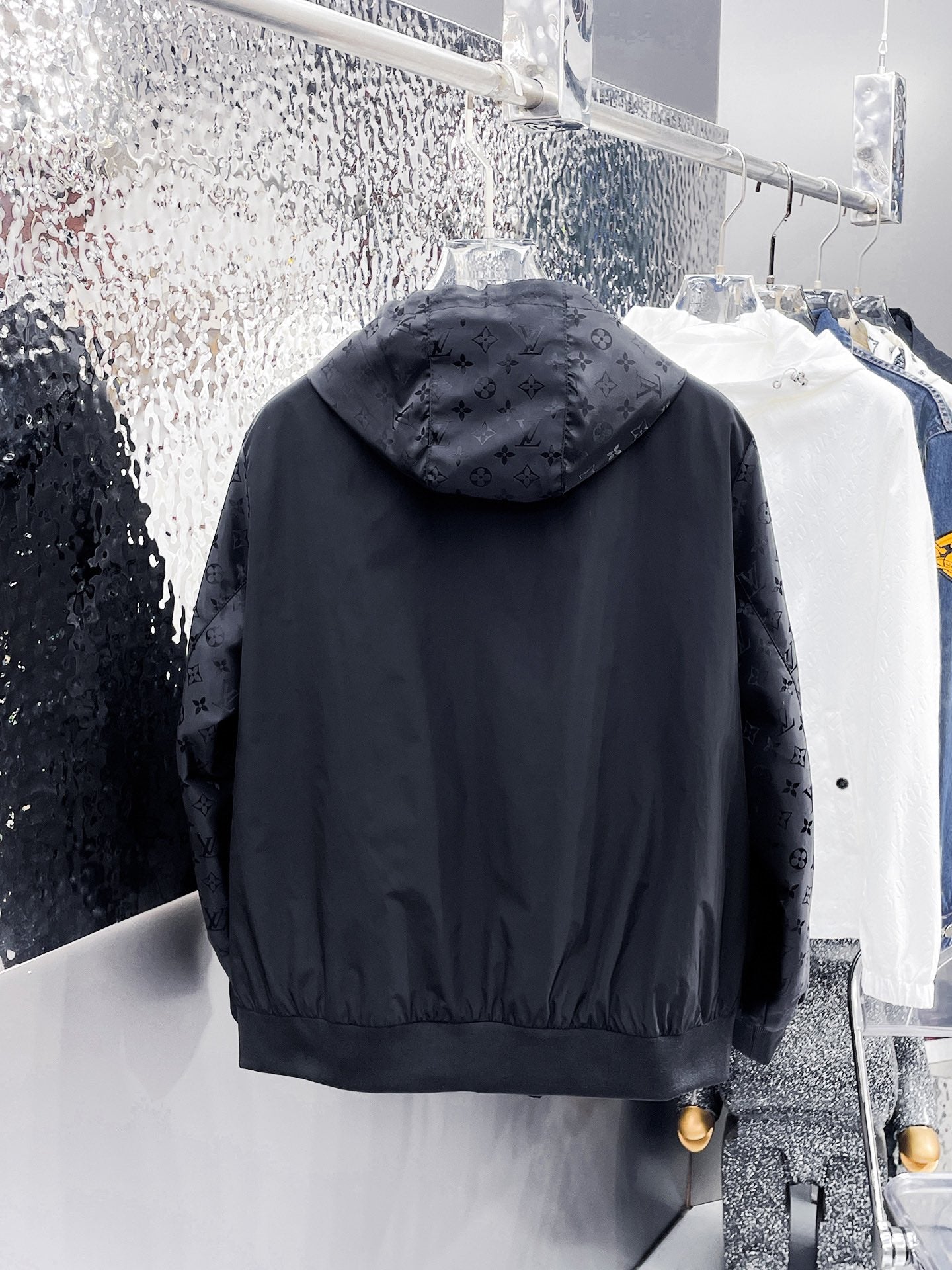 LOUIS VUITTON Autumn/Winter 2024 Men’s Jacket | Official Web Edition | Authentic Triple Label