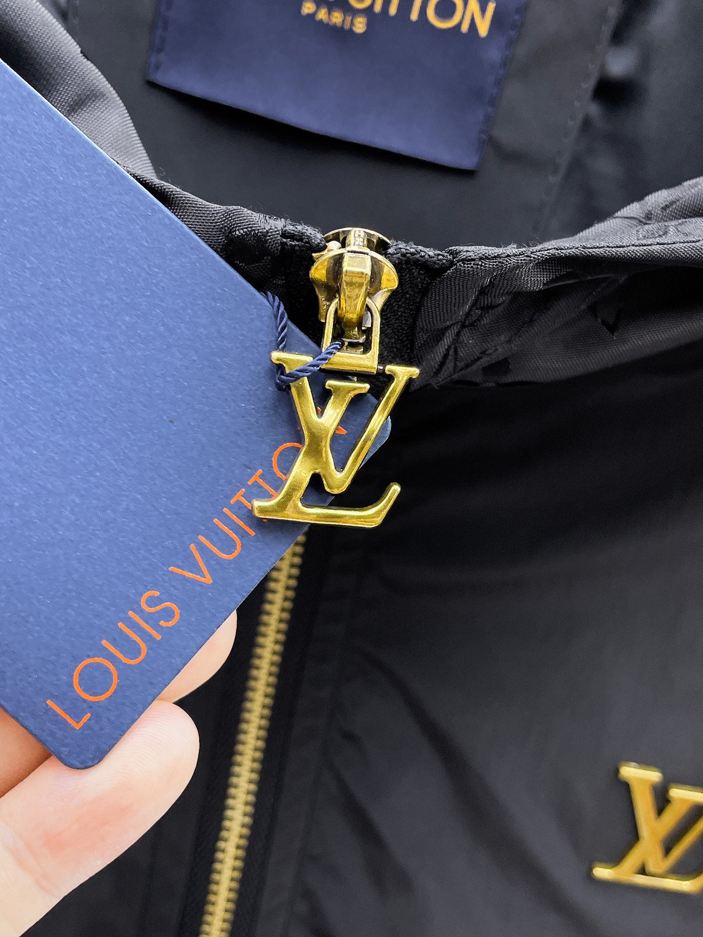 LOUIS VUITTON Autumn/Winter 2024 Men’s Jacket | Official Web Edition | Authentic Triple Label