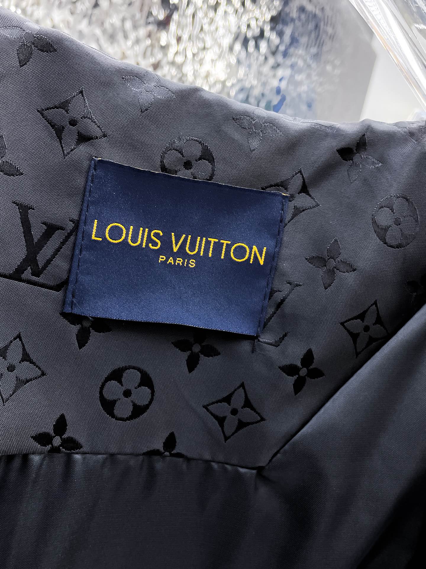 LOUIS VUITTON Autumn/Winter 2024 Men’s Jacket | Official Web Edition | Authentic Triple Label