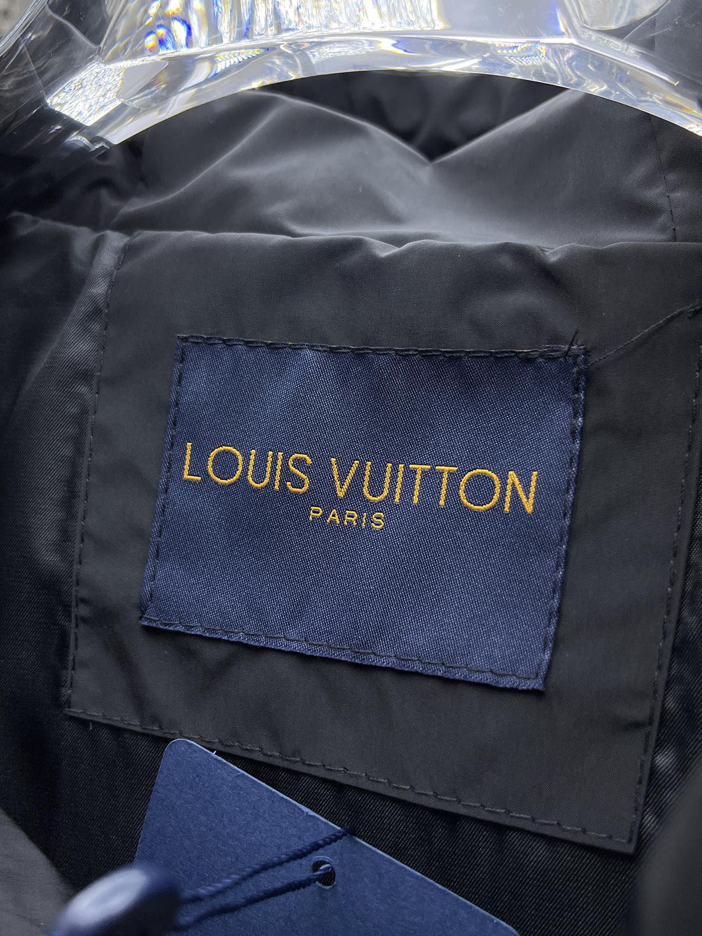 LOUIS VUITTON Autumn/Winter 2024 Men’s Jacket | Official Web Edition | Authentic Triple Label