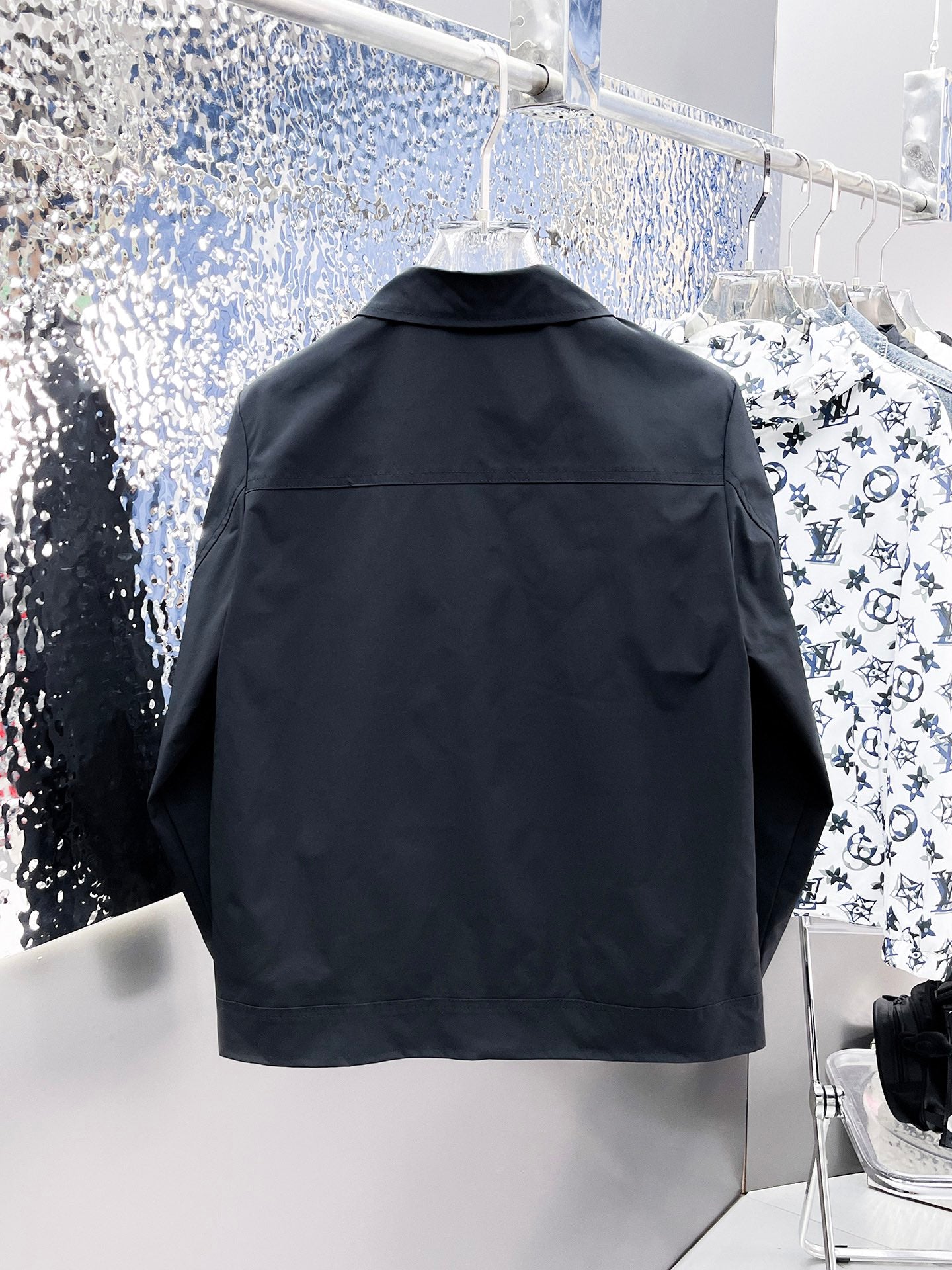 LV Men’s 2024 Fall/Winter Luxury Jacket – Authentic Boutique Edition, Premium Fabric, Exclusive Release