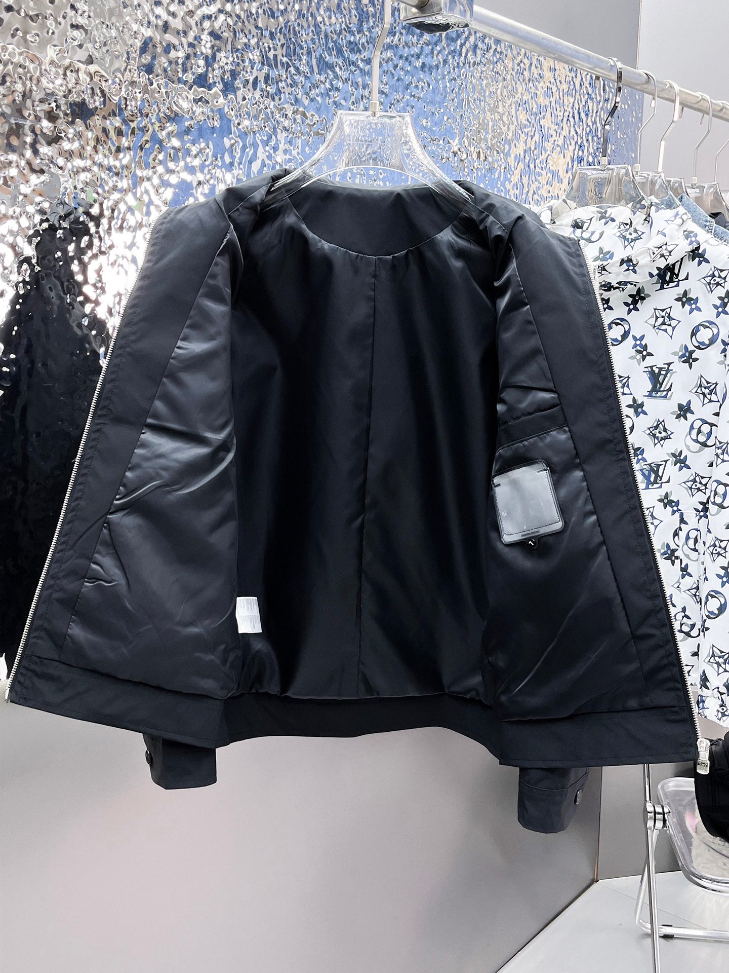 LV Men’s 2024 Fall/Winter Luxury Jacket – Authentic Boutique Edition, Premium Fabric, Exclusive Release