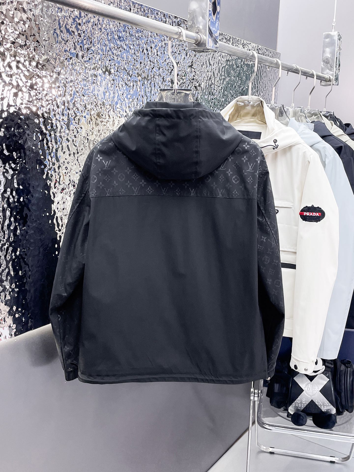 LV Men’s 2024 Fall/Winter Luxury Jacket – Authentic Boutique Edition, Premium Fabric, Exclusive Release