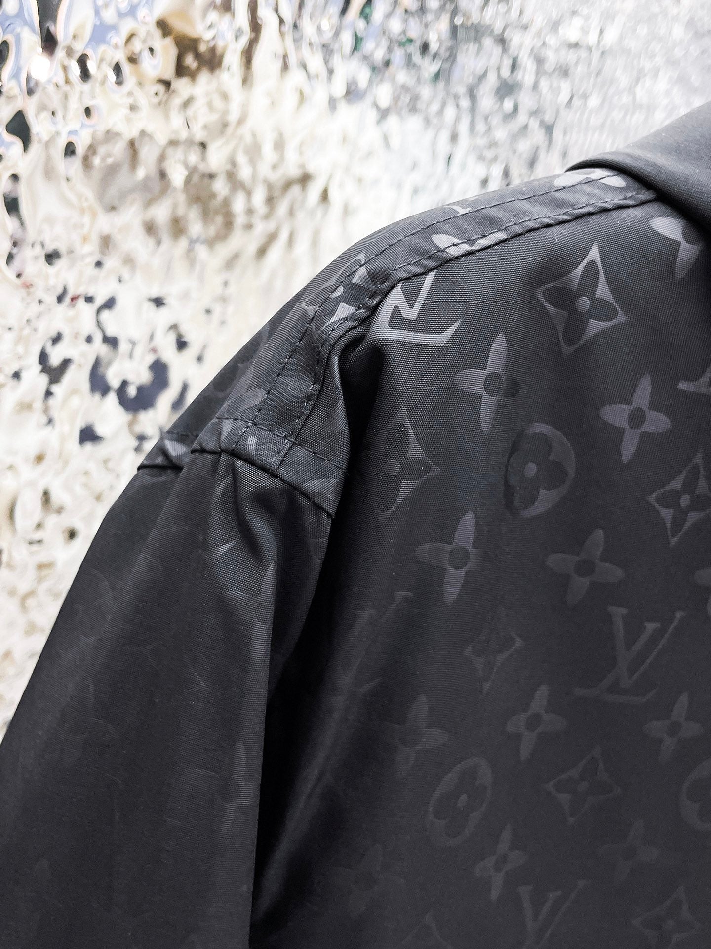 LV Men’s 2024 Fall/Winter Luxury Jacket – Authentic Boutique Edition, Premium Fabric, Exclusive Release