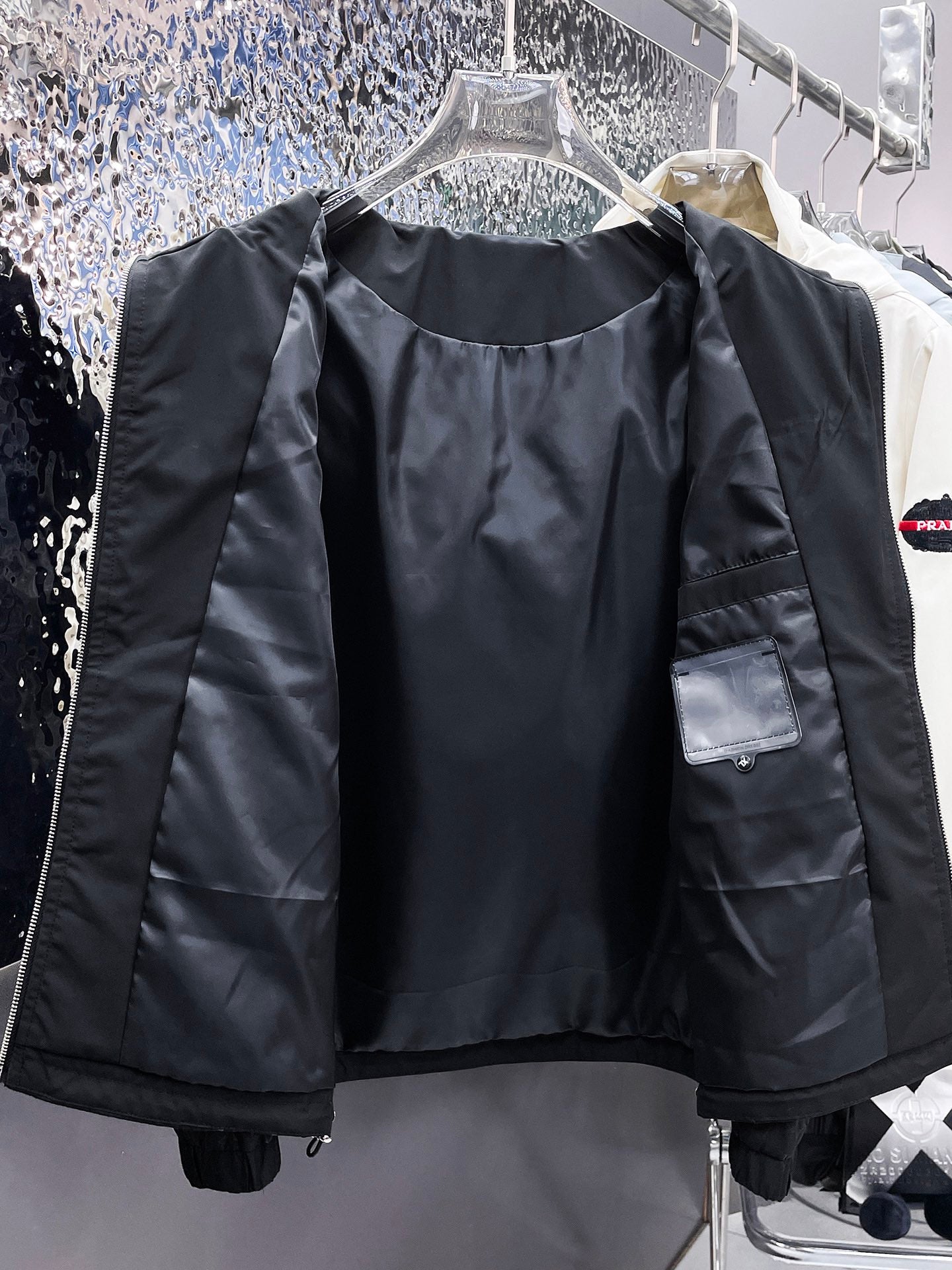 LV Men’s 2024 Fall/Winter Luxury Jacket – Authentic Boutique Edition, Premium Fabric, Exclusive Release