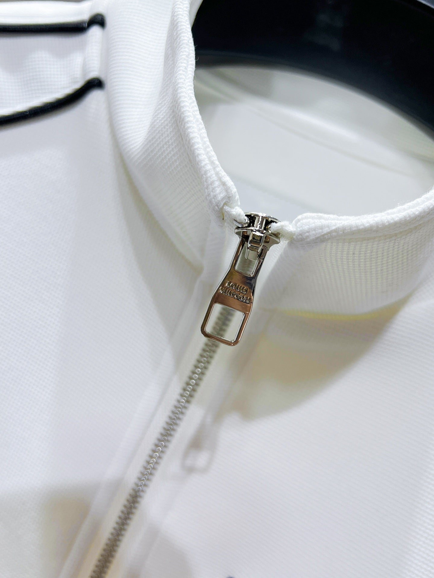 LV Men’s 2024SS Logo Tracksuit – Premium Fabric, Zip Jacket & Joggers, Casual Luxury