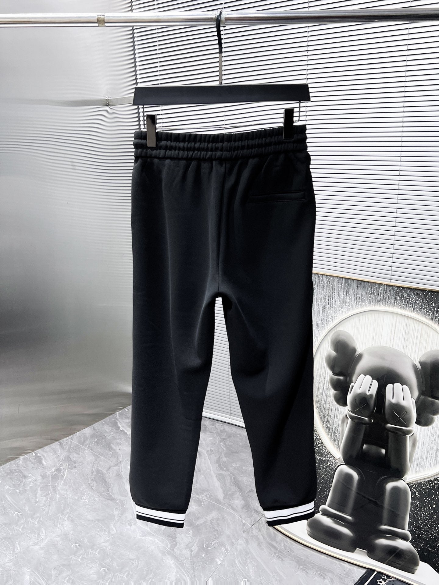 LV Men’s 2024SS Logo Tracksuit – Premium Custom Fabric, Zip Jacket & Joggers, Casual Luxury