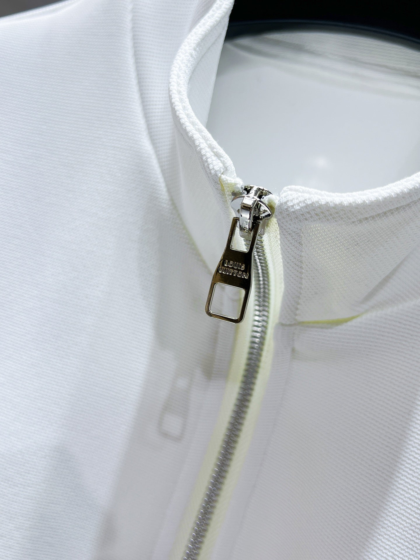 LV Men’s 2024SS Logo Tracksuit – Exclusive Fabric, Zip Jacket & Joggers, Casual Elegance