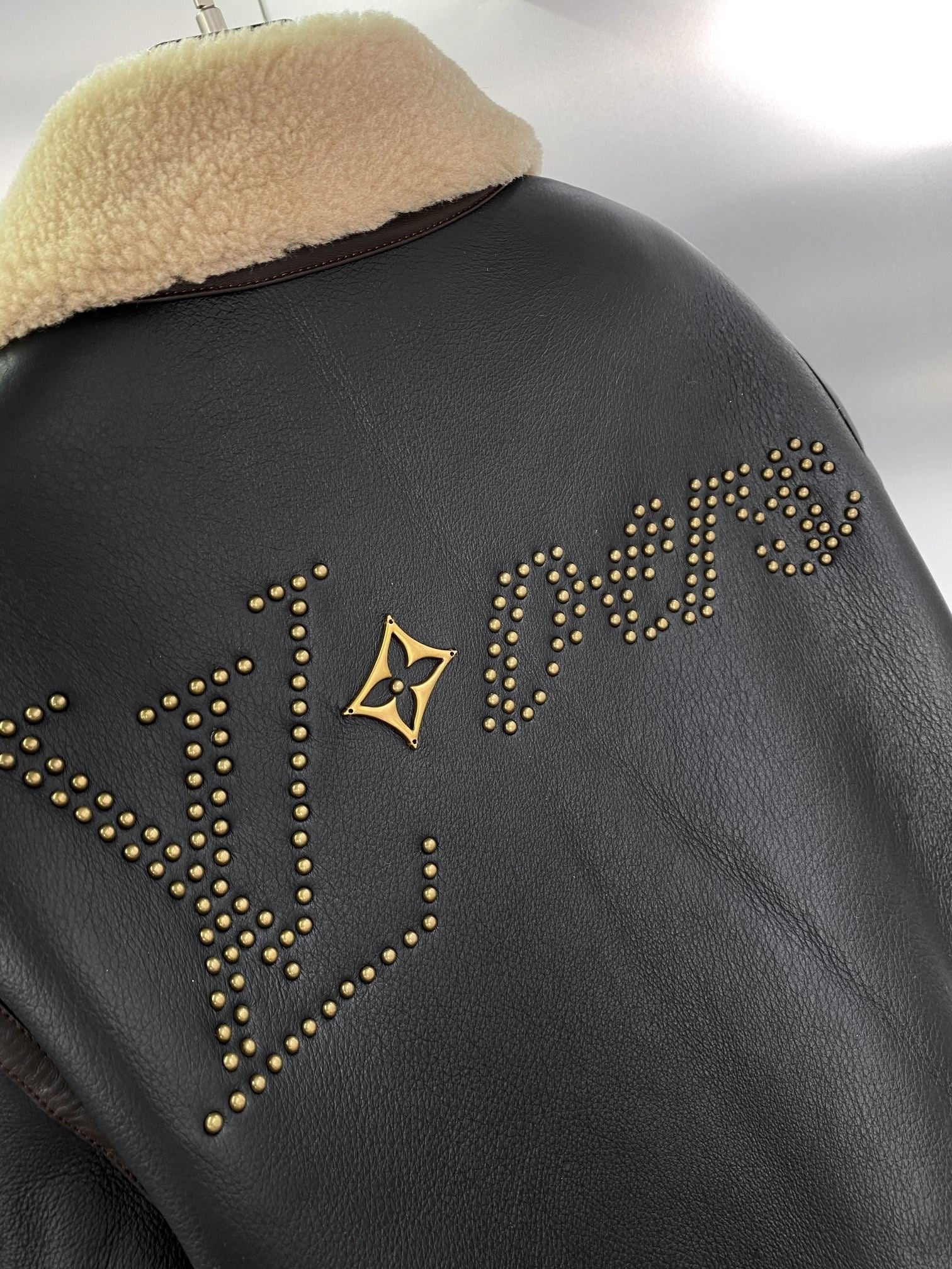 LV Men’s & Women’s 2024 Shearling Jacket – Premium Faux Leather, Imported Shearling, Vintage Elegance