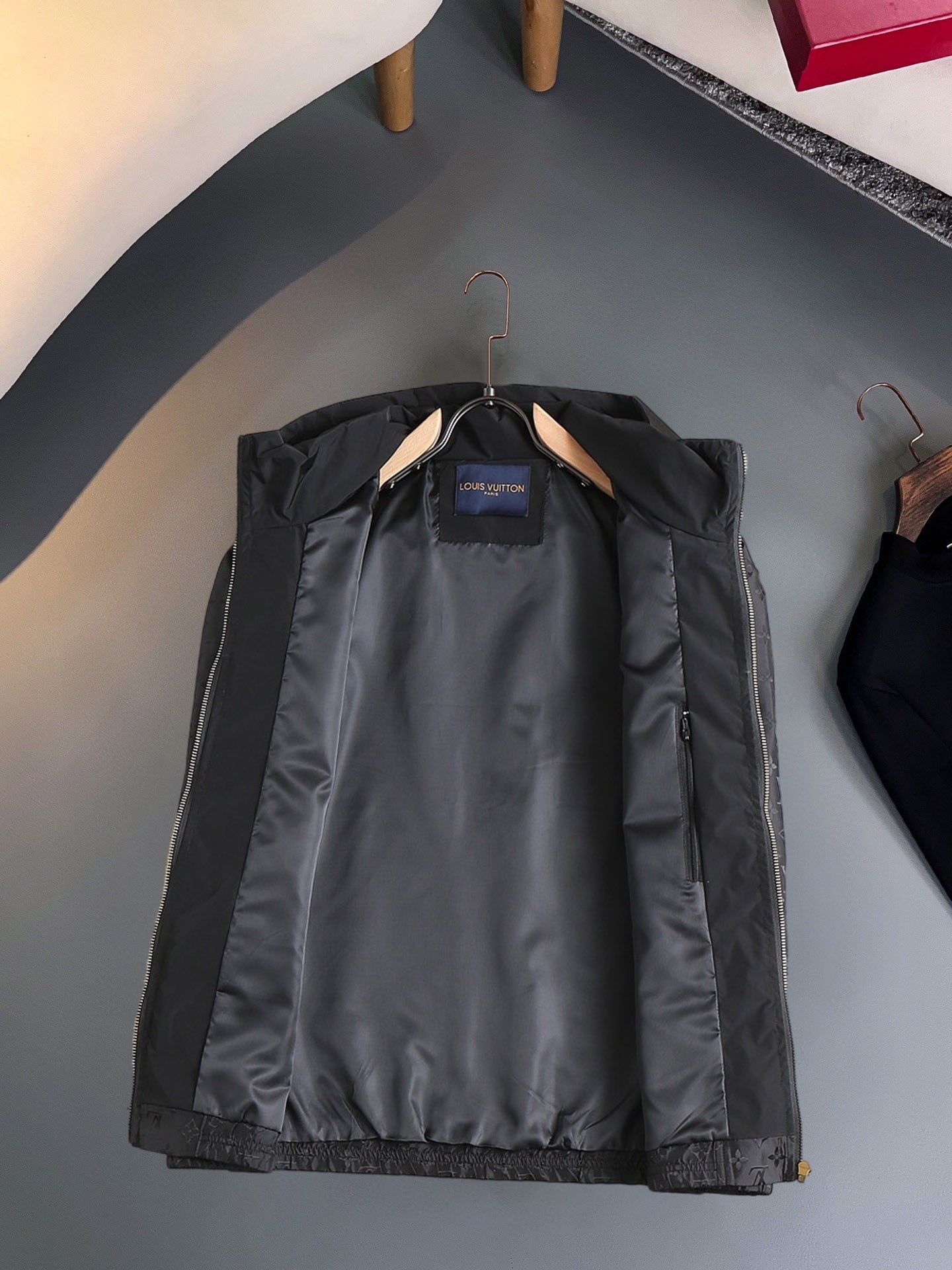 LOUIS VUITTON Men’s Jacket 2024 Autumn Collection｜Premium Boutique Edition with Authentic Details