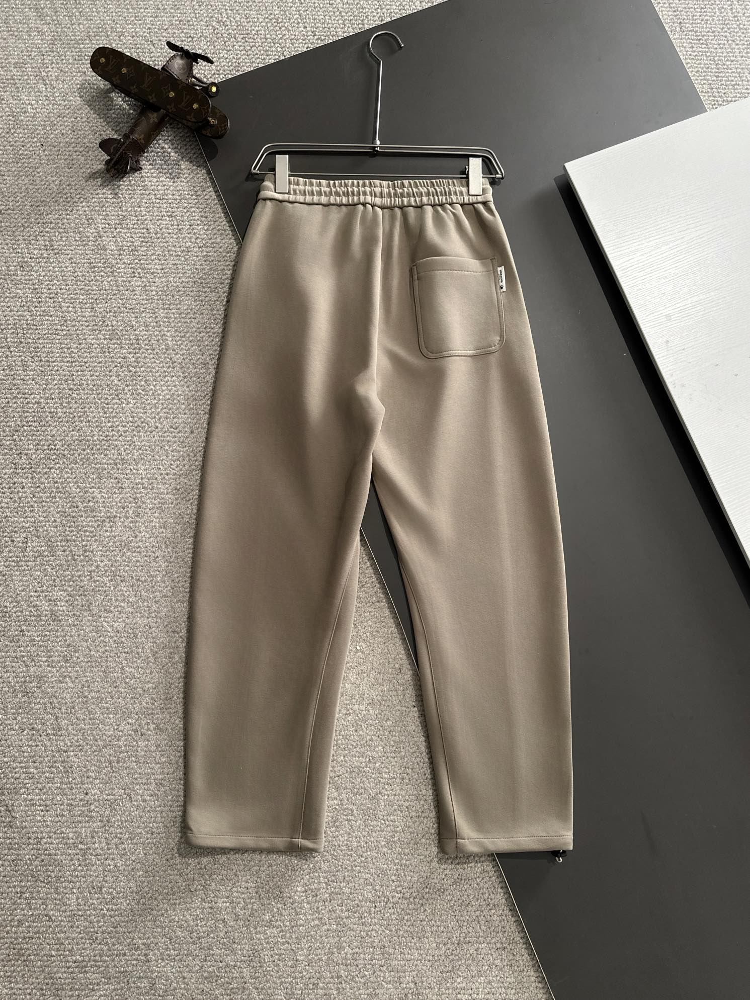 Louis Vuitton 2024 FW Elastic Waist Casual Pants | Breathable Premium Fabric | M–4XL