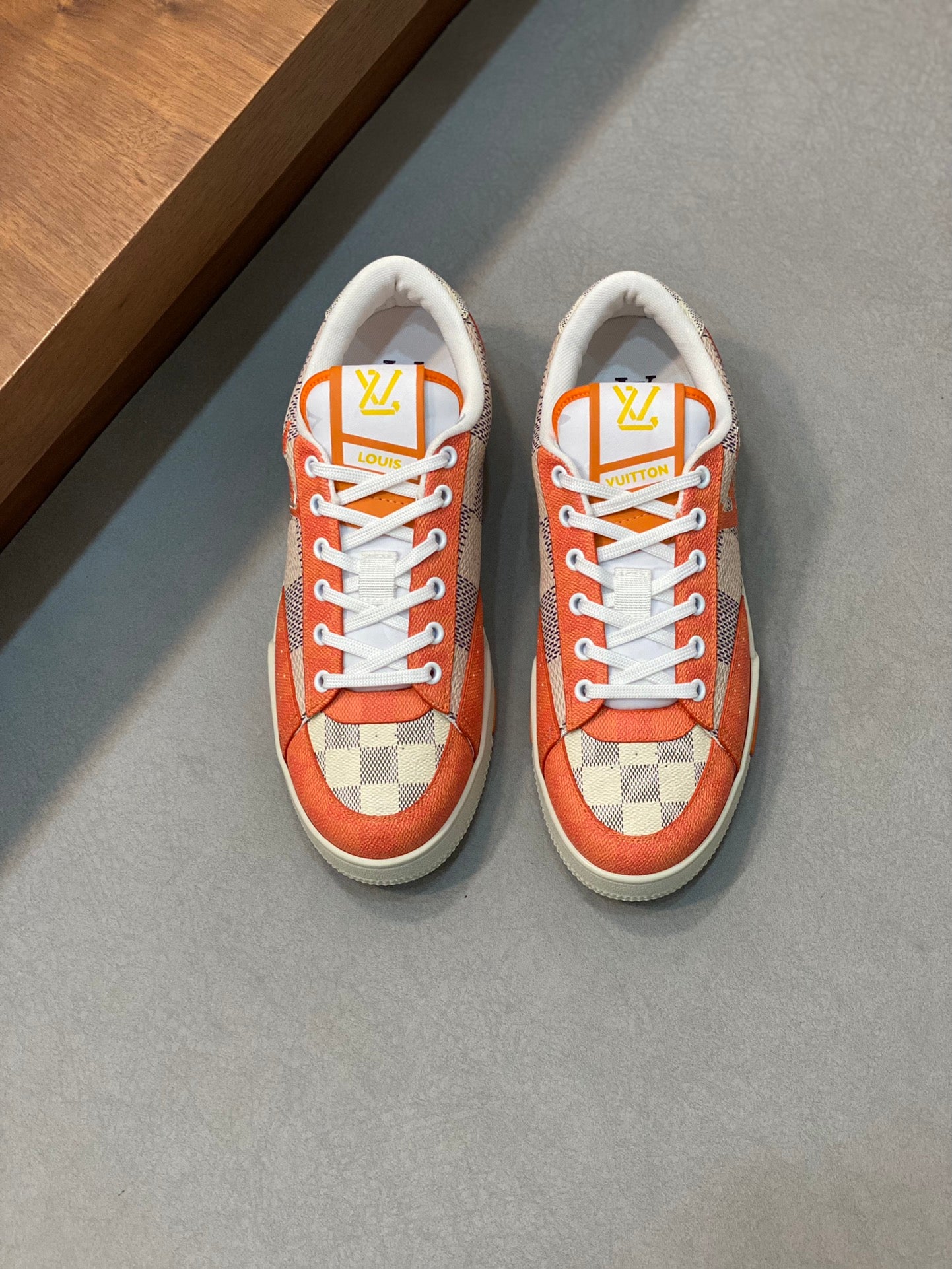Louis Vuitton Low-Top Retro Casual Sneakers | High-Fidelity 98% Authentic Replica | Sizes EU 38–45 / US 5–11