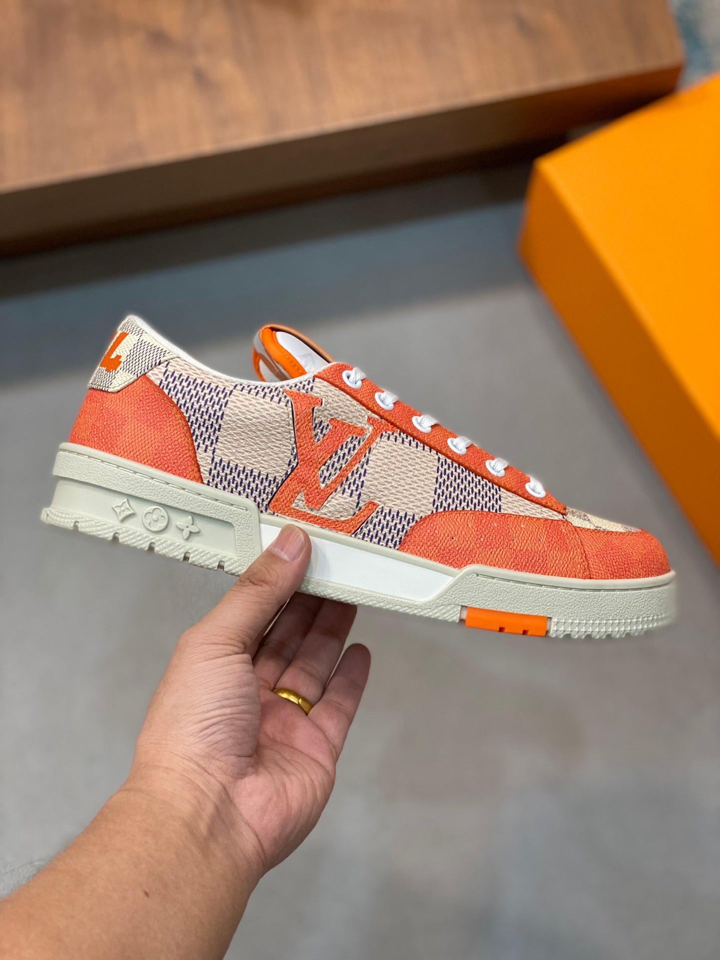 Louis Vuitton Low-Top Retro Casual Sneakers | High-Fidelity 98% Authentic Replica | Sizes EU 38–45 / US 5–11