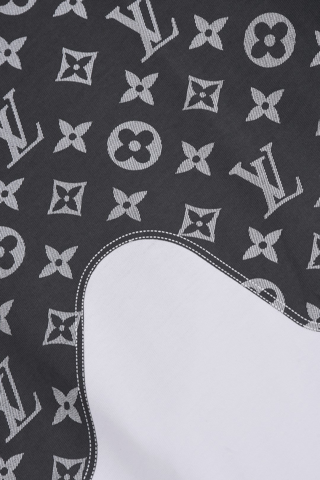 Louis Vuitton 25SS Classic Digital Appliqué Logo Cotton T-Shirt – White / Black, XS-L