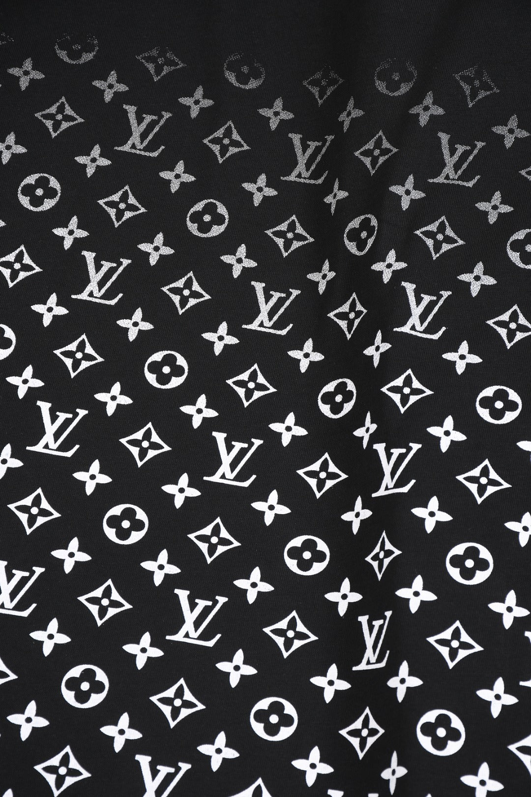 Louis Vuitton 25SS Classic Monogram Gradient Full-Print Cotton T-Shirt – White / Black / Gray / Green / Blue, XS-L