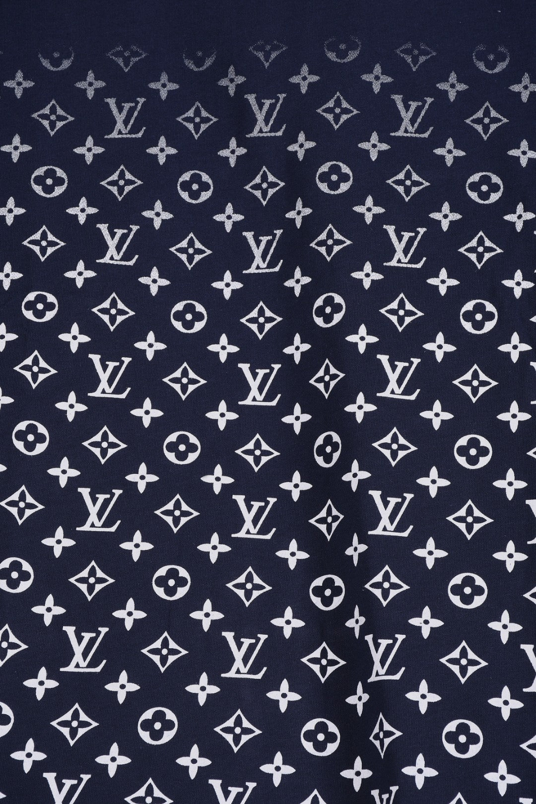 Louis Vuitton 25SS Classic Gradient Monogram Full-Print Cotton T-Shirt – White / Black / Gray / Green / Blue, XS-L