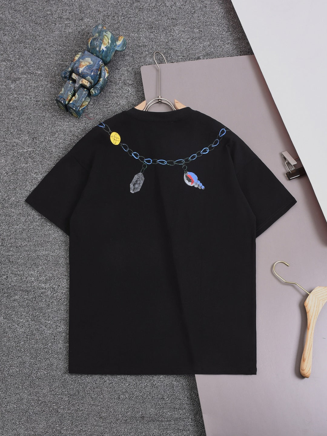 Louis Vuitton 25SS Classic Pendant Necklace Round Neck Short Sleeve Cotton T-Shirt – White / Black, XS-L