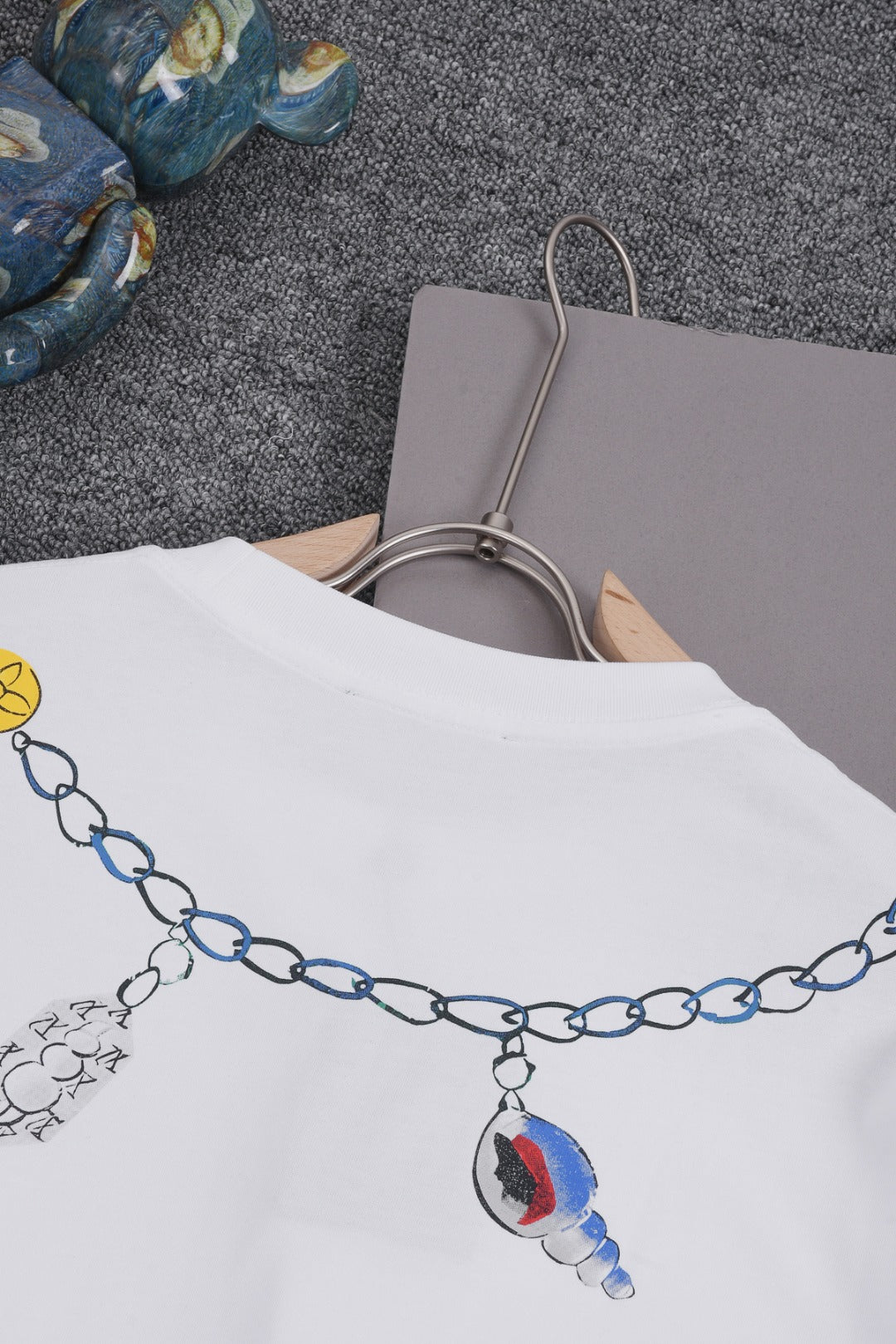 Louis Vuitton 25SS Pendant Necklace Round Neck Cotton T-Shirt – White / Black, XS-L