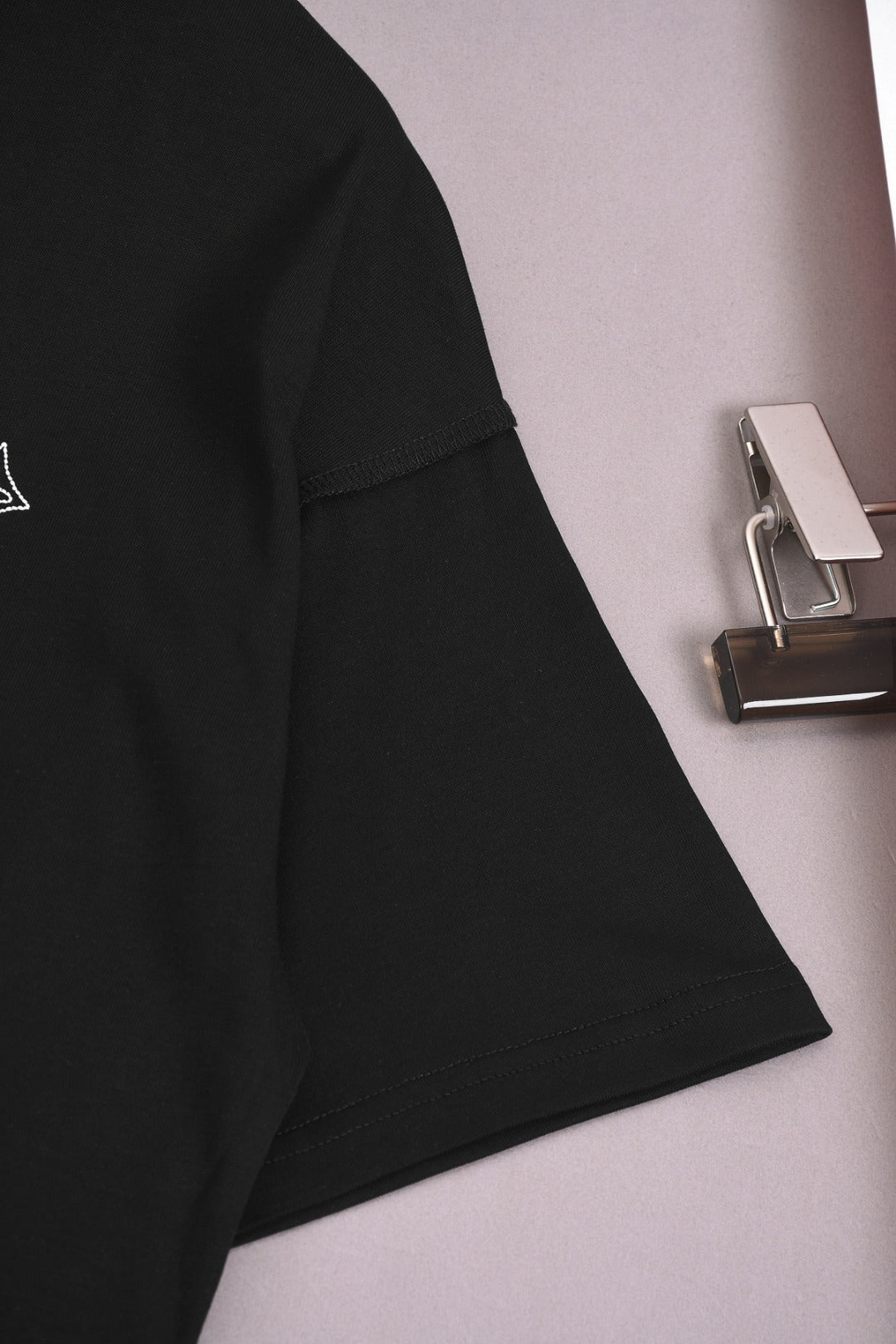 Louis Vuitton 25SS Triple Monogram Letter Front Print & Oversized Back Logo Cotton T-Shirt – White / Black / Gray, XS-L