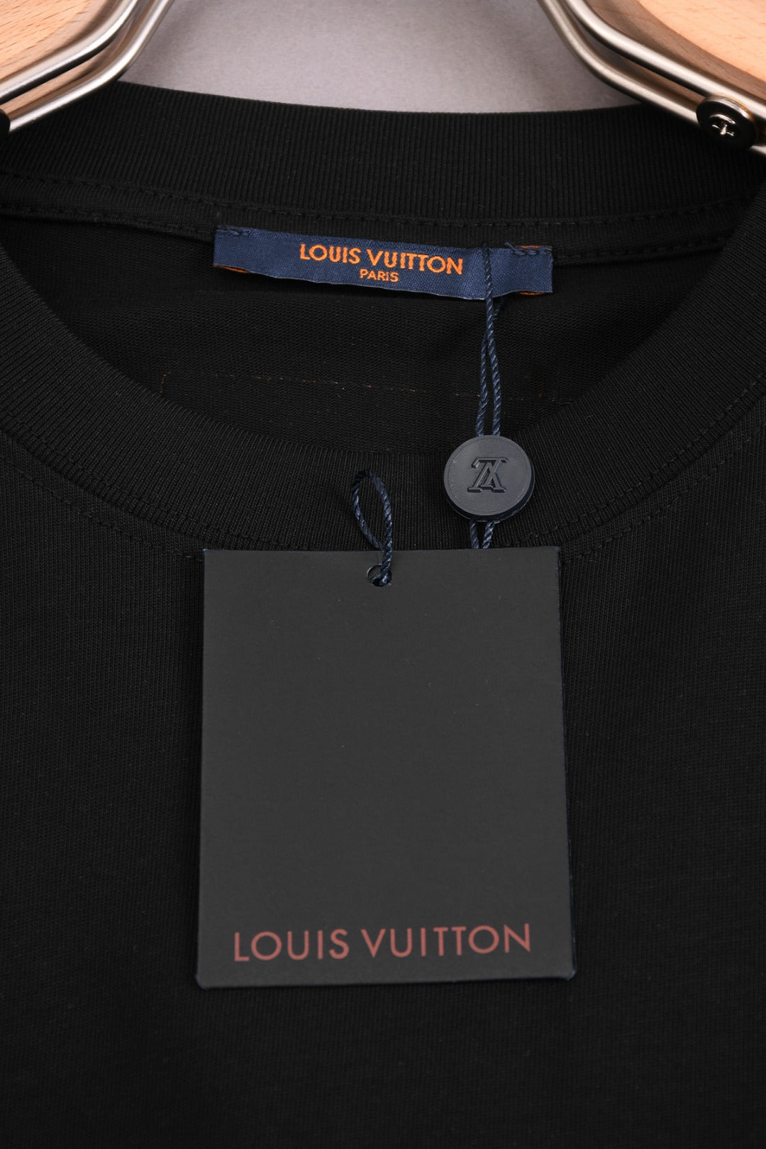 Louis Vuitton 25SS Triple Monogram Letter Front Print & Oversized Back Logo Cotton T-Shirt – White / Black / Gray, XS-L