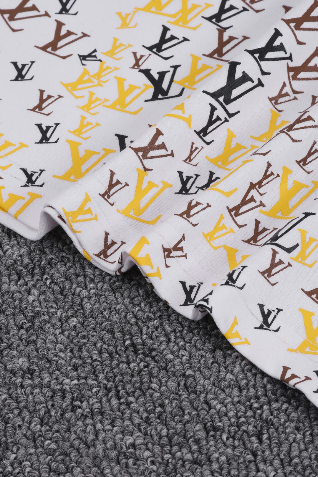 Louis Vuitton 25SS Allover Mini Monogram Logo Cotton T-Shirt – White / Black, XS-L