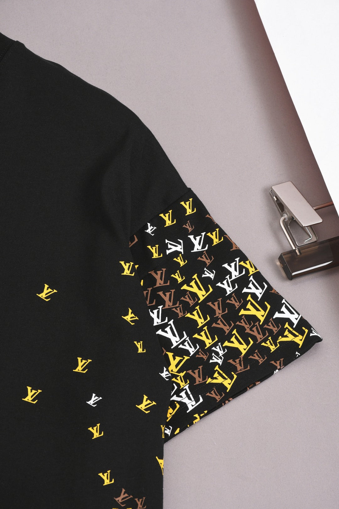Louis Vuitton 25SS Allover Mini Monogram Logo Cotton T-Shirt – White / Black, XS-L