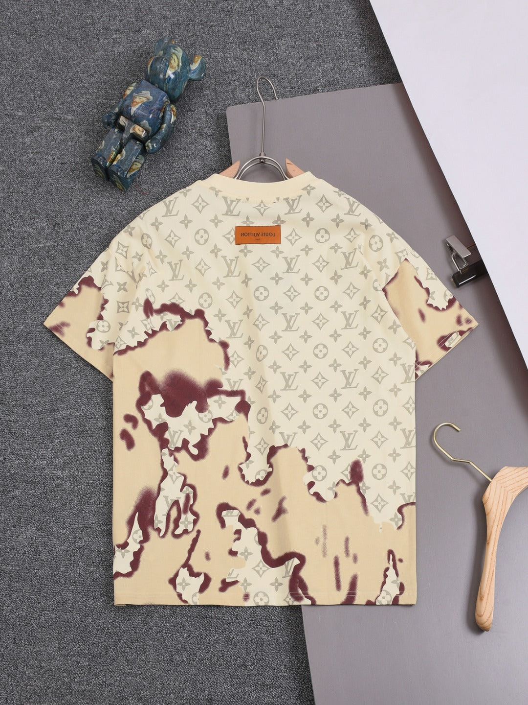 Louis Vuitton 25SS Cloud Gradient Jacquard Graffiti Cotton T-Shirt – Apricot / Black, XS-L